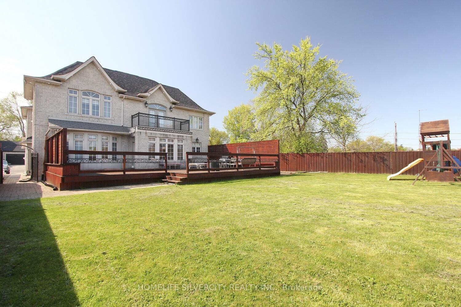 Photo 47 of 4 Byng Avenue, Etobicoke, Elms-Old Rexdale — HOMEH
