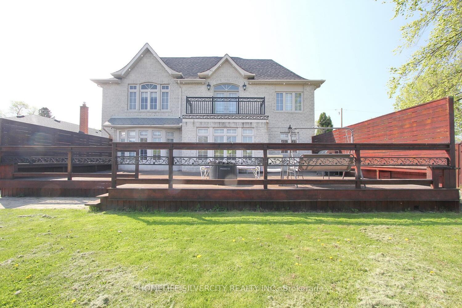 Photo 48 of 4 Byng Avenue, Etobicoke, Elms-Old Rexdale — HOMEH