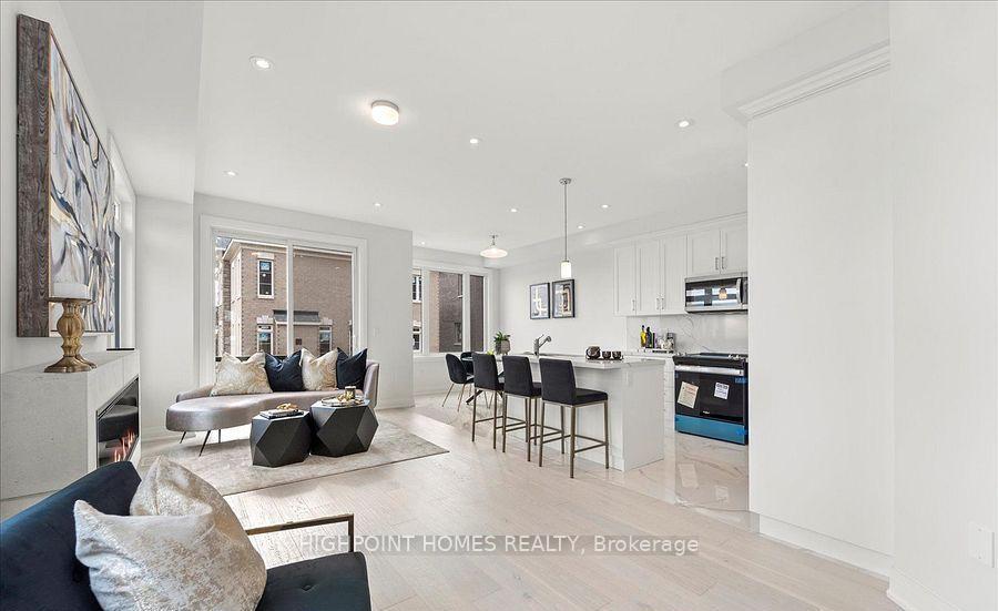 Photo 24 of 77 Schmeltzer Crescent, Richmond Hill, Rural Richmond Hill — HOMEH