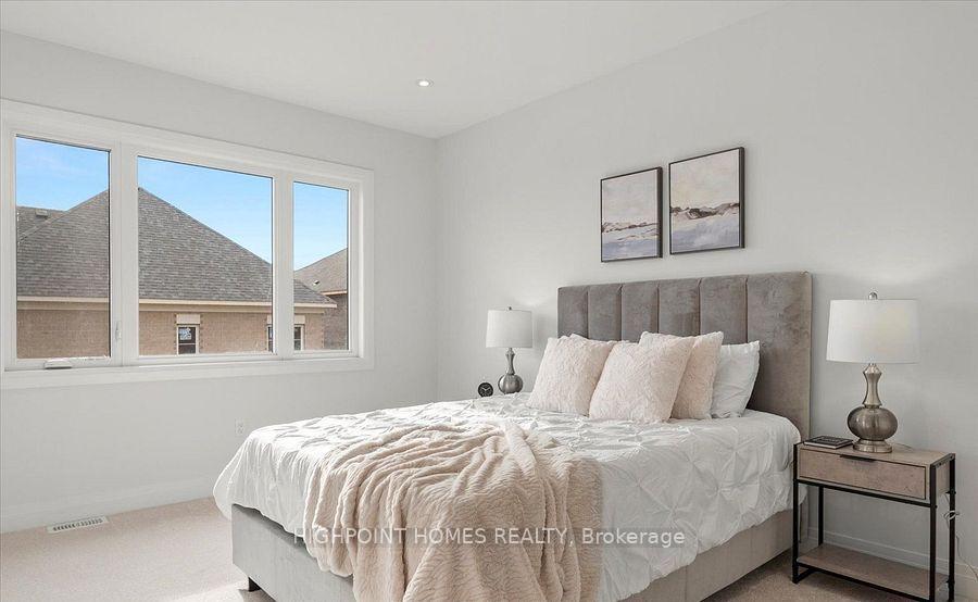 Photo 27 of 77 Schmeltzer Crescent, Richmond Hill, Rural Richmond Hill — HOMEH