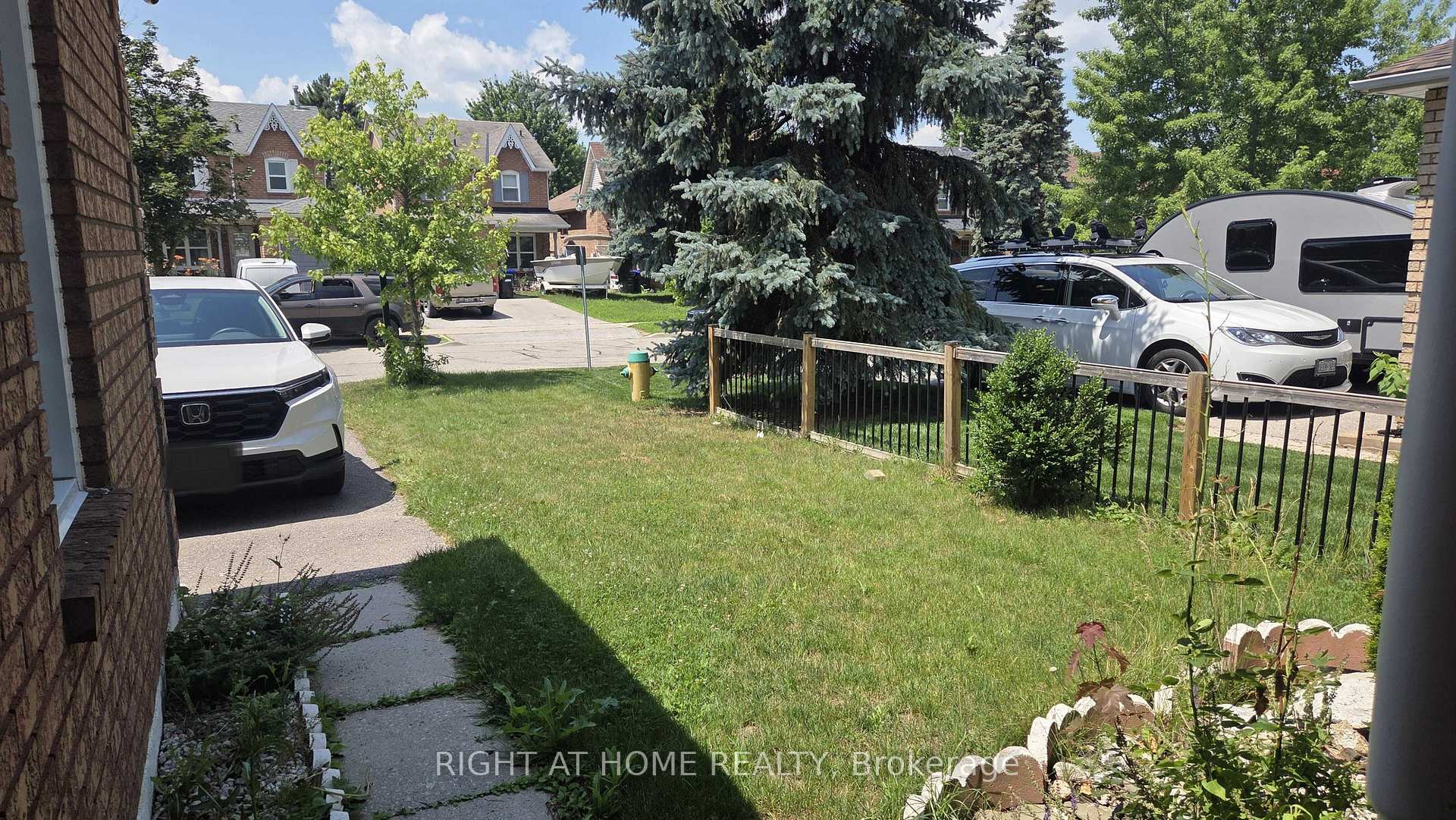 Photo 2 of 129 Heydon Avenue, New Tecumseth, Alliston — HOMEH