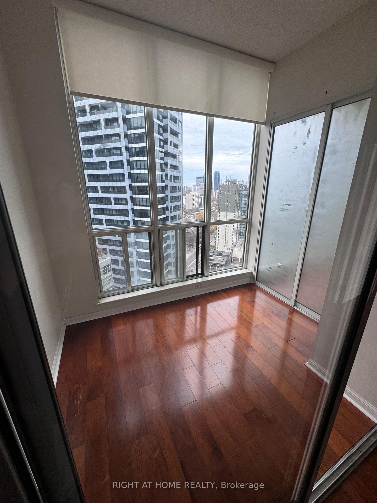 Photo 5 of Unit 2407, 24 Wellesley Street W, Toronto, Bay Street Corridor — HOMEH
