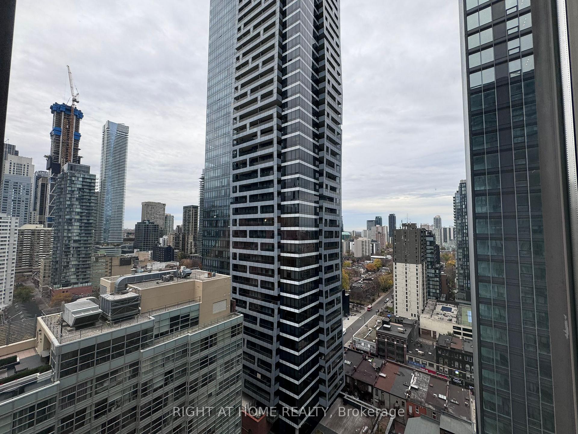 Photo 10 of Unit 2407, 24 Wellesley Street W, Toronto, Bay Street Corridor — HOMEH