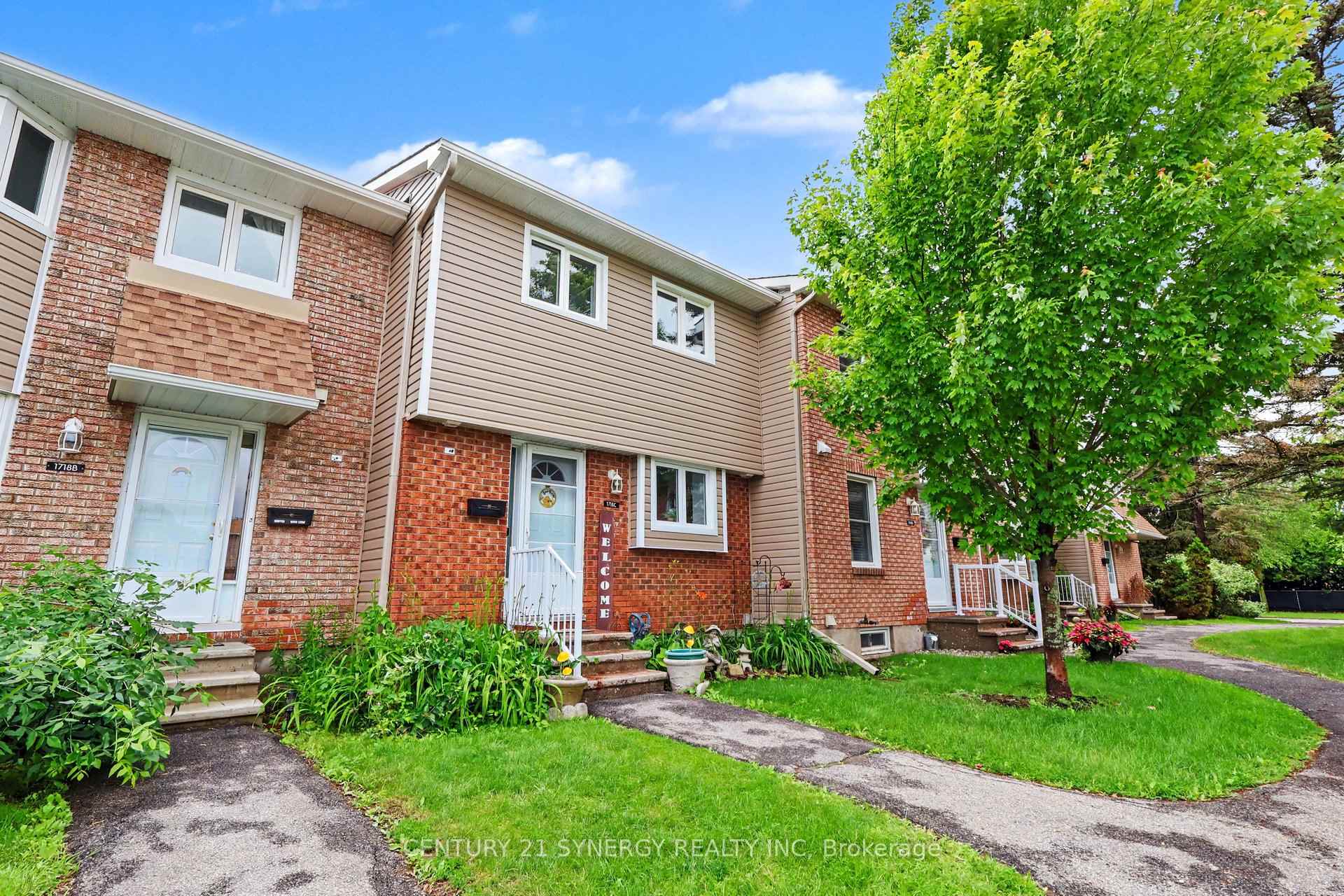 Photo 2 of Unit C, 1718 Lamoureux Drive, Ottawa, Queenswood Heights South — HOMEH