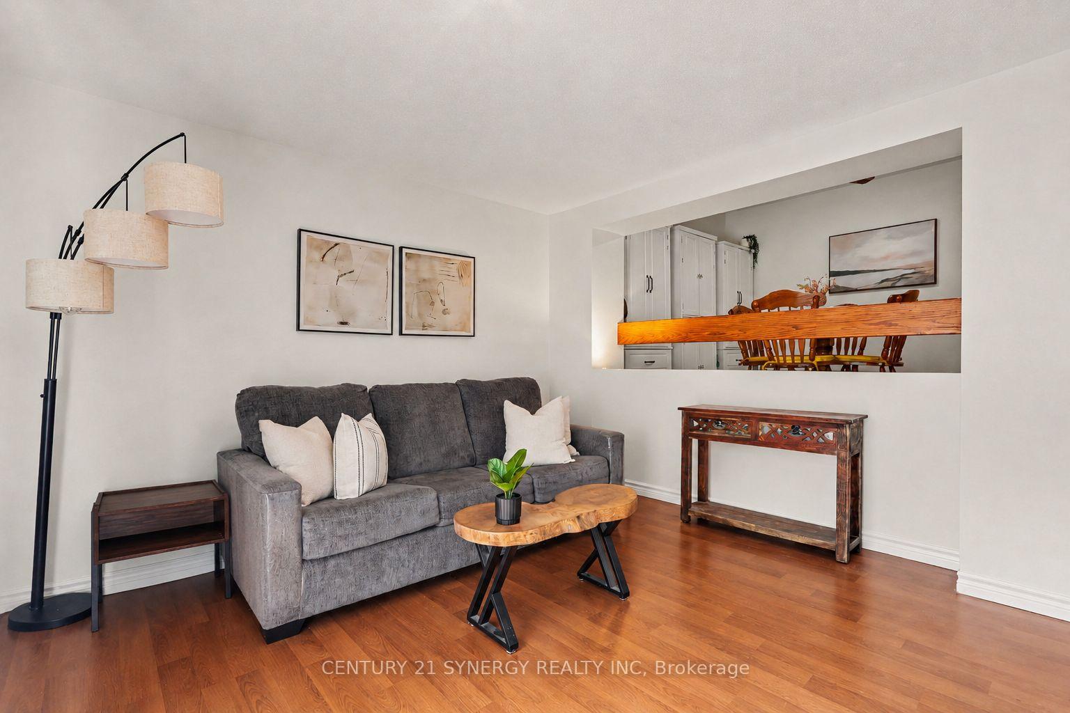 Photo 5 of Unit C, 1718 Lamoureux Drive, Ottawa, Queenswood Heights South — HOMEH
