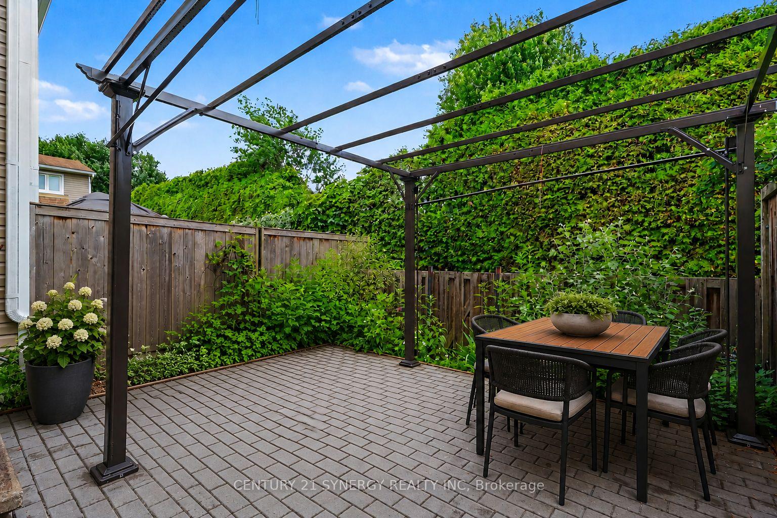 Photo 25 of Unit C, 1718 Lamoureux Drive, Ottawa, Queenswood Heights South — HOMEH