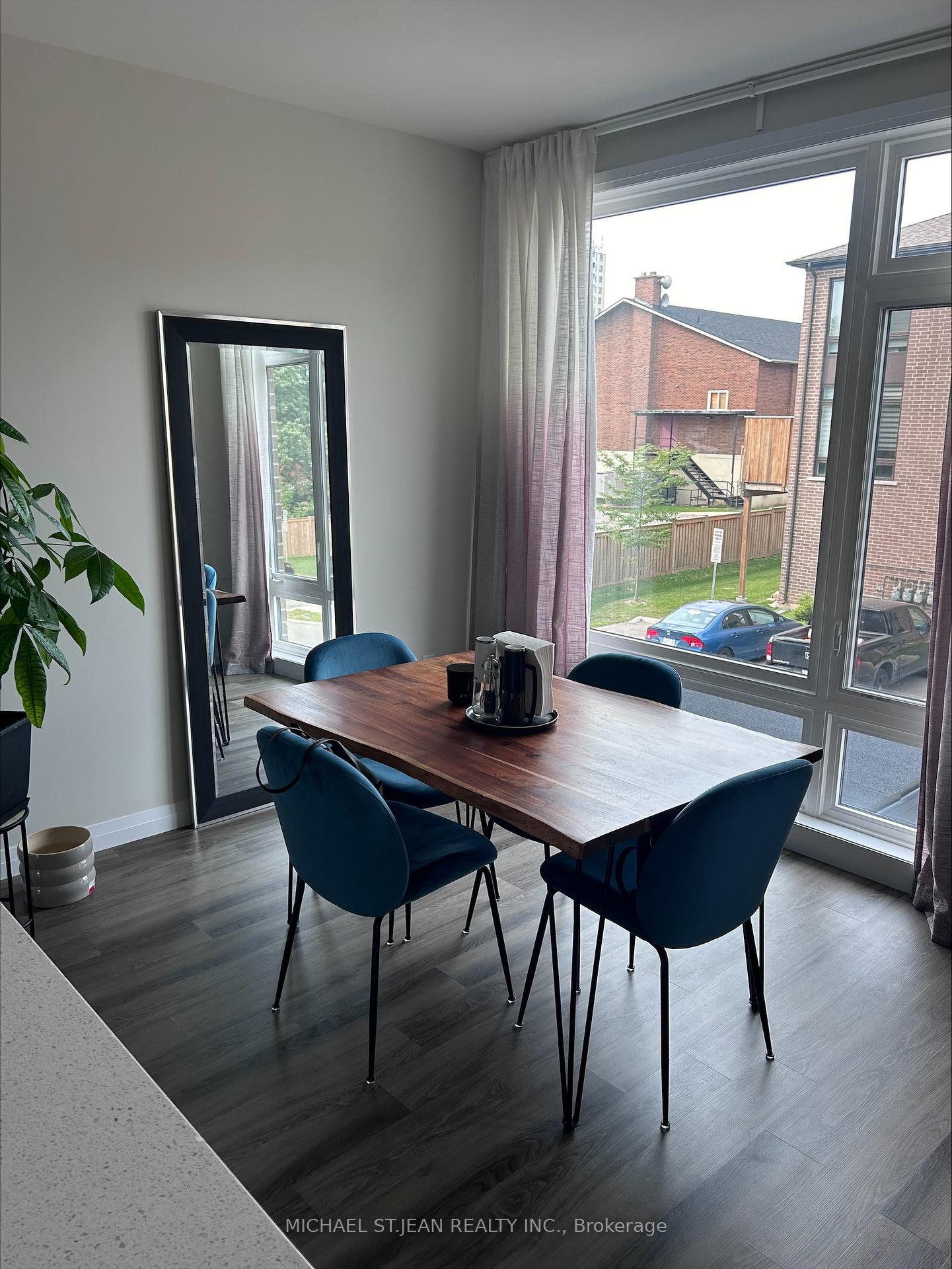 Photo 5 of Unit 20, 270 Melvin Avenue, Hamilton, McQuesten — HOMEH
