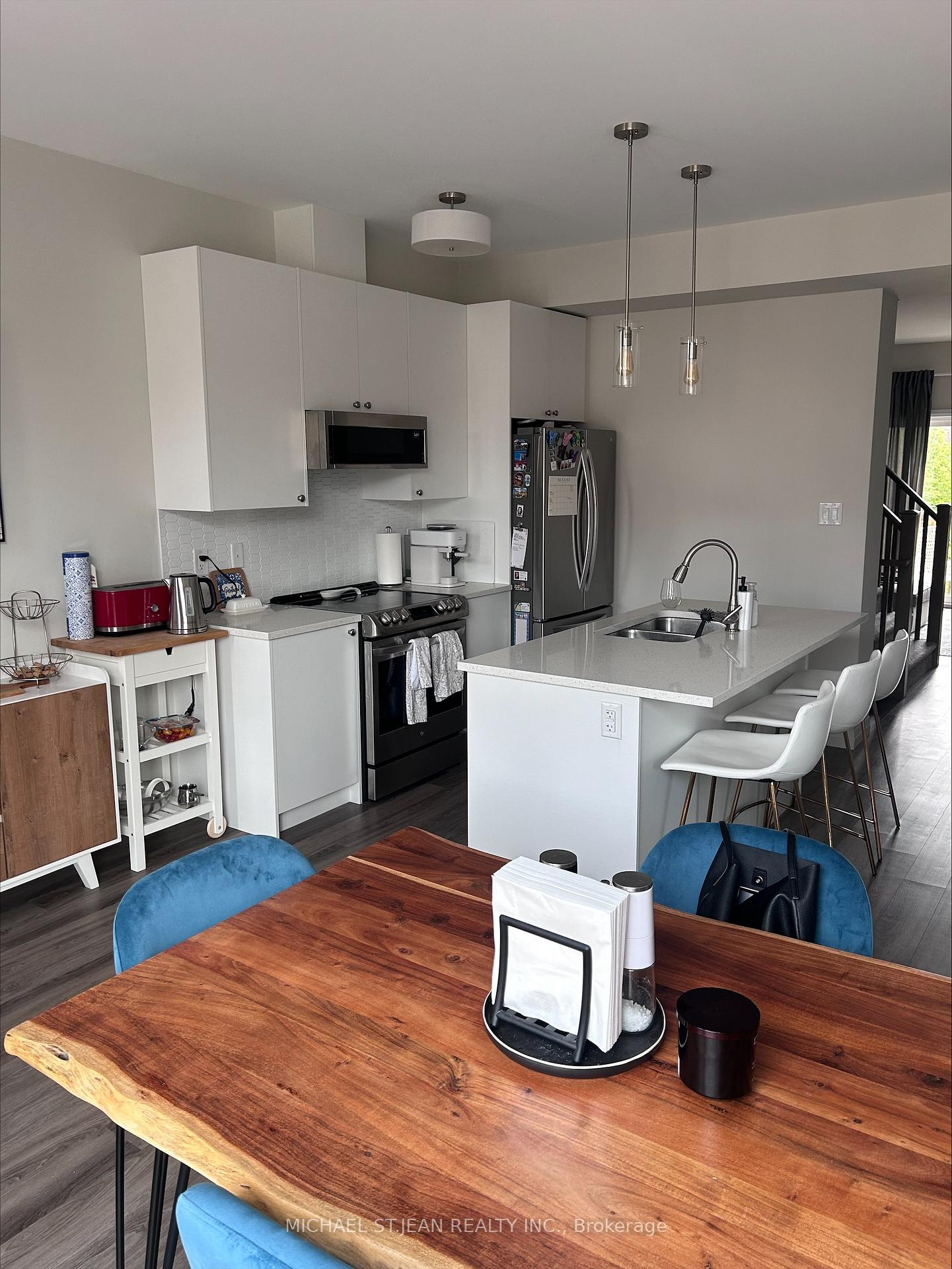Photo 6 of Unit 20, 270 Melvin Avenue, Hamilton, McQuesten — HOMEH