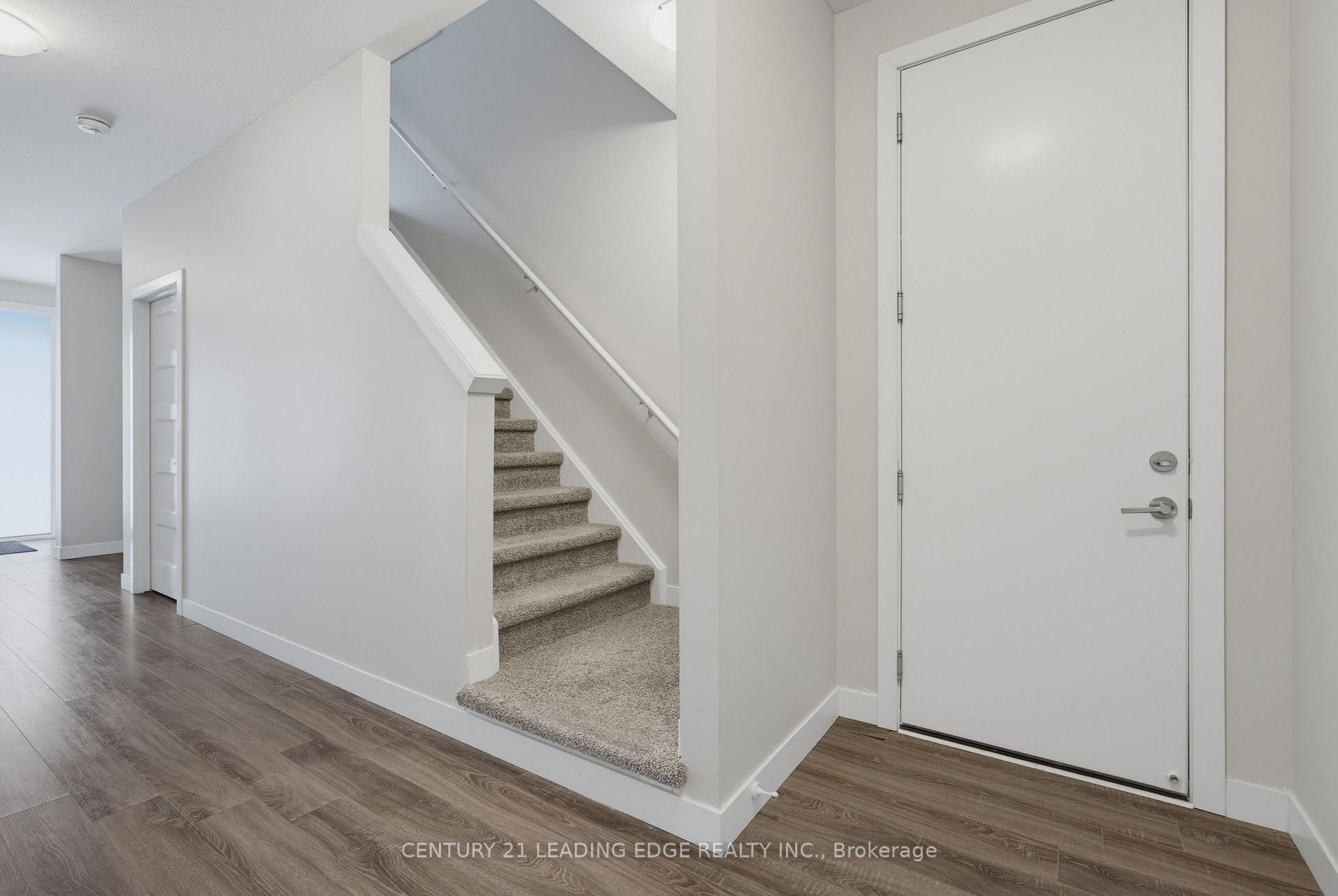 Photo 6 of 915 Georgetown Drive, London, North M — HOMEH