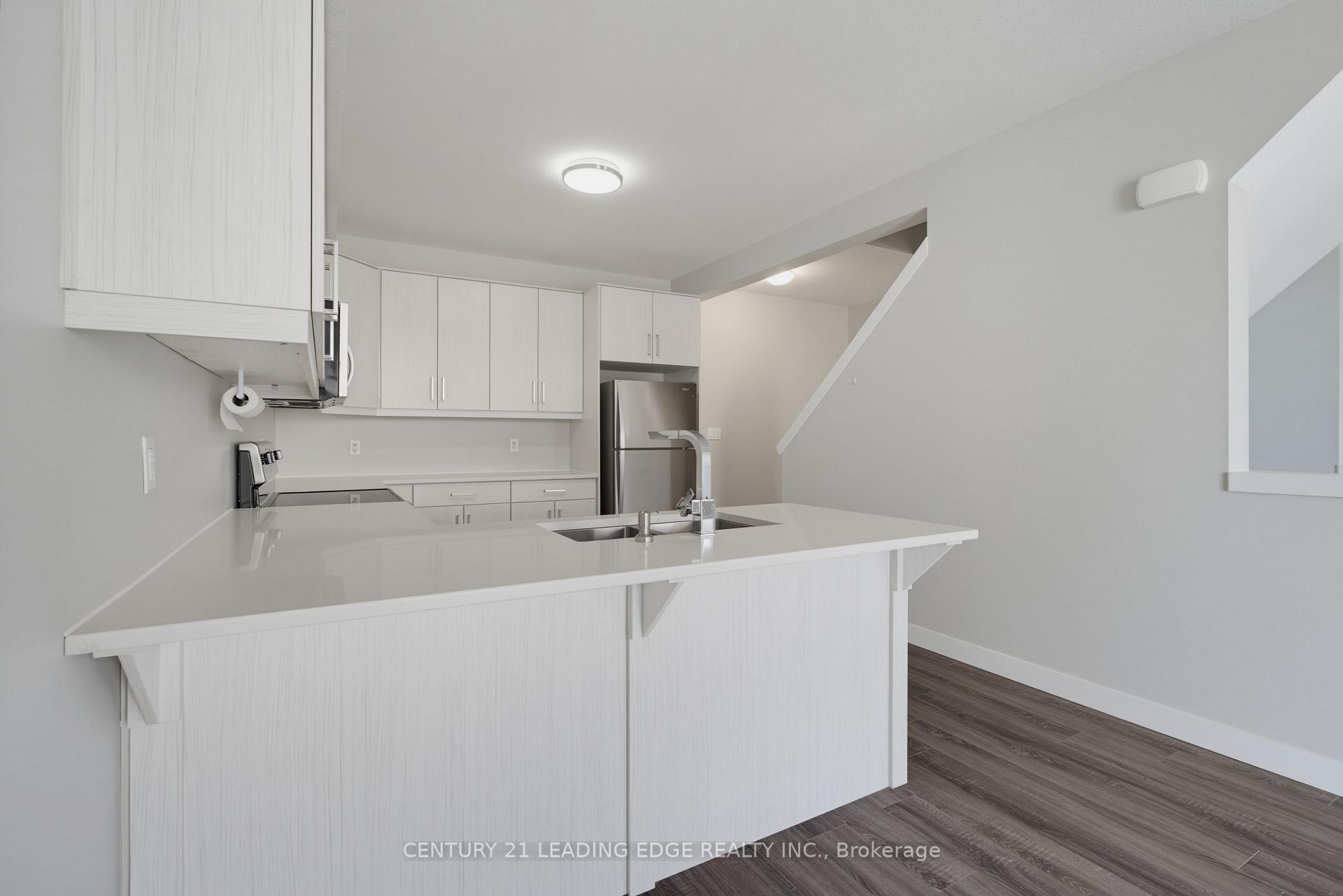 Photo 9 of 915 Georgetown Drive, London, North M — HOMEH