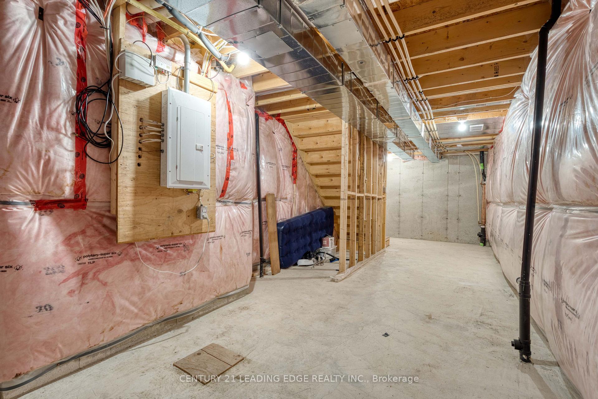 Photo 29 of 915 Georgetown Drive, London, North M — HOMEH
