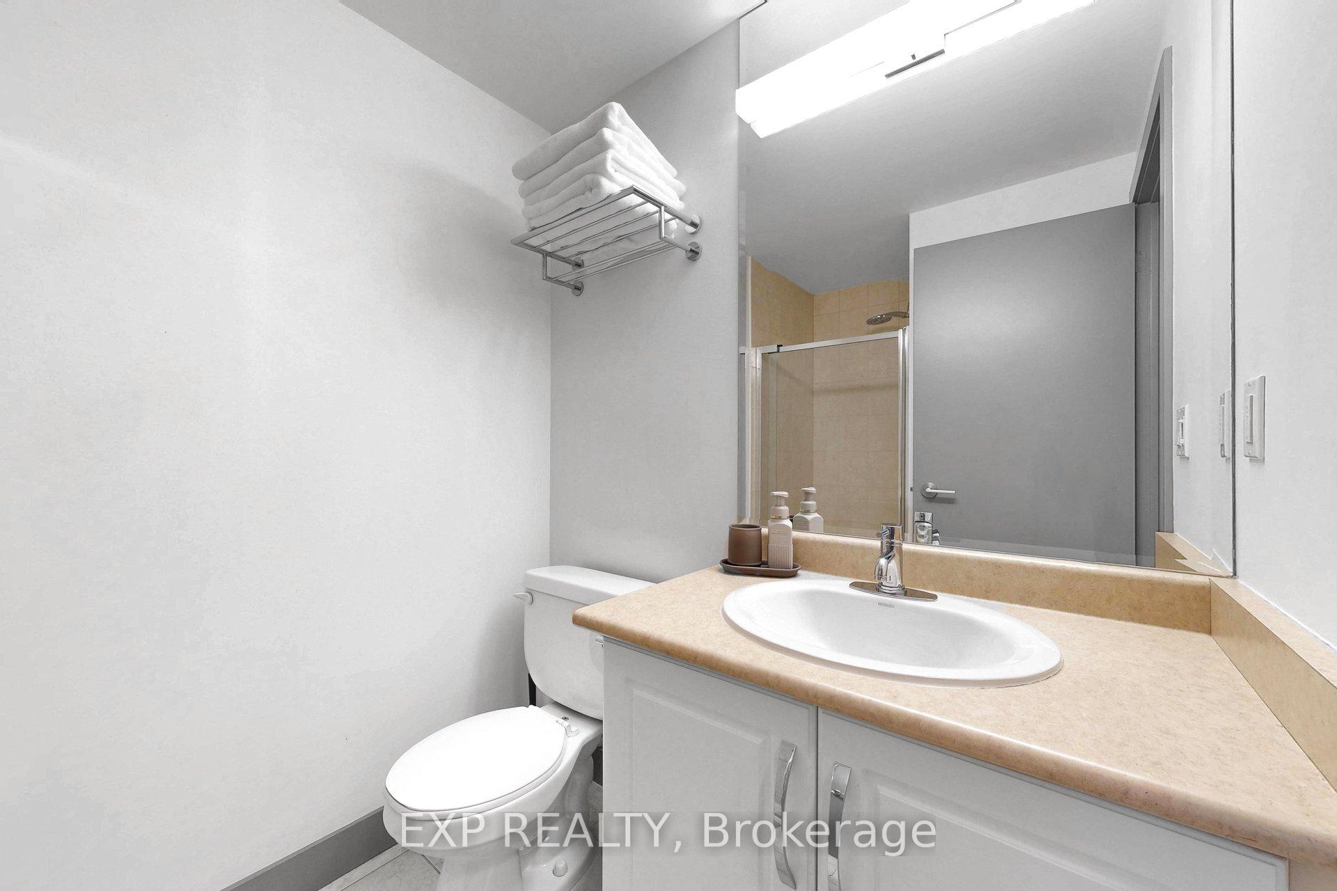 Photo 10 of Unit 912, 438 King Street W, Toronto, Waterfront Communities — HOMEH