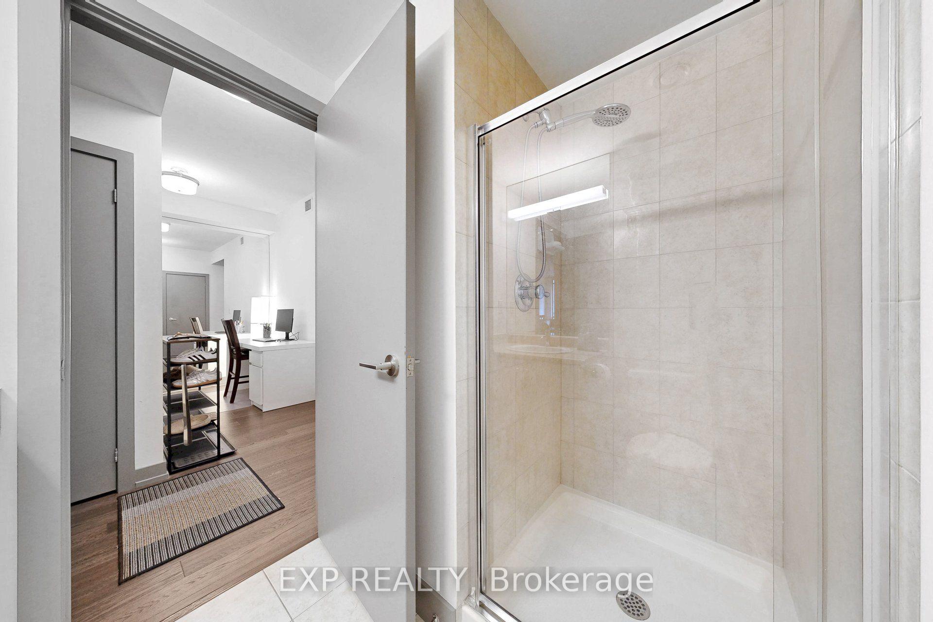 Photo 11 of Unit 912, 438 King Street W, Toronto, Waterfront Communities — HOMEH