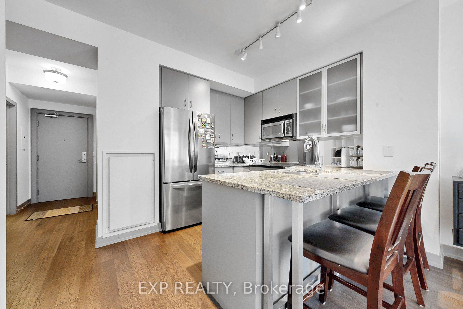 Photo 17 of Unit 912, 438 King Street W, Toronto, Waterfront Communities — HOMEH