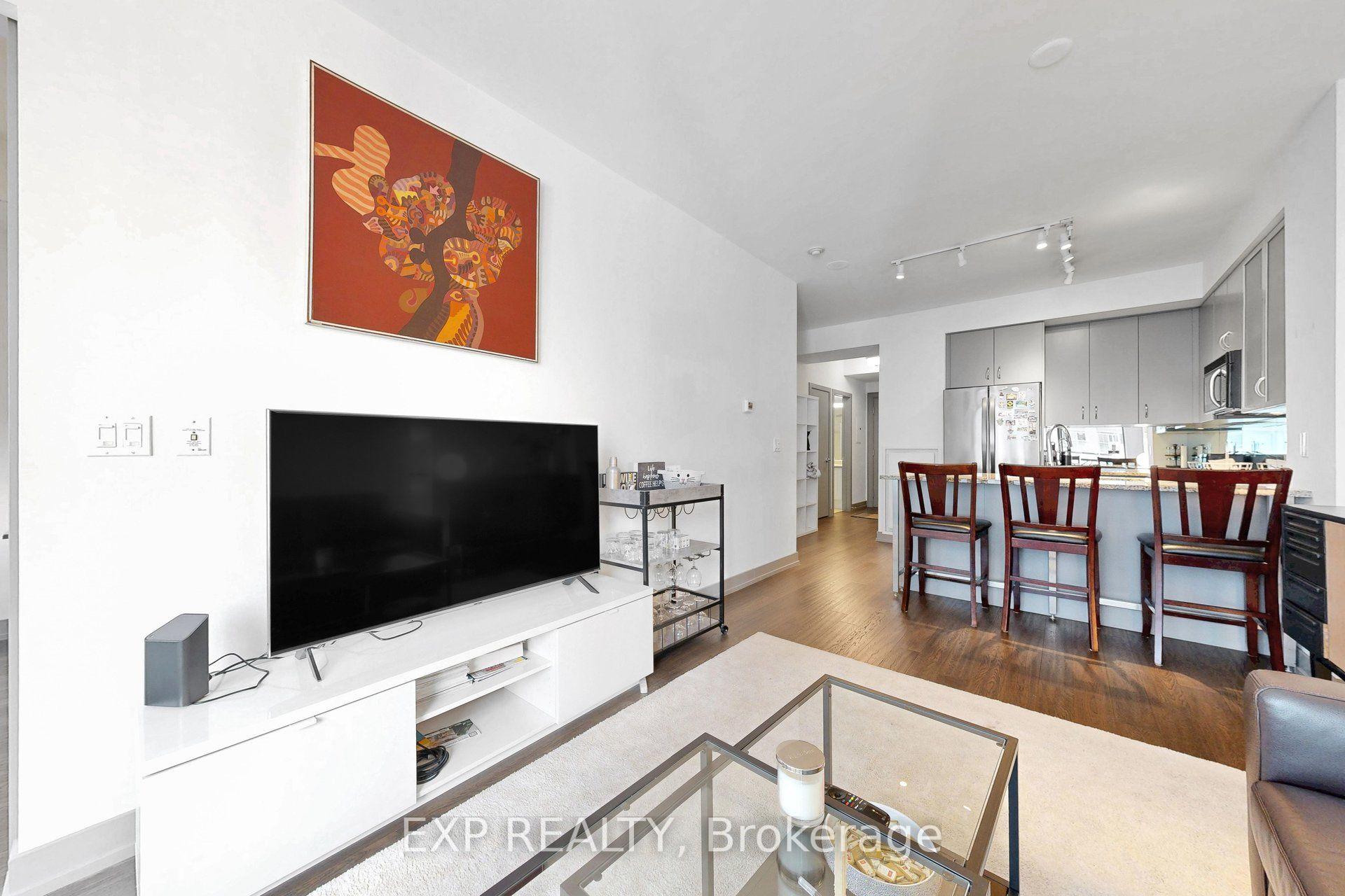 Photo 22 of Unit 912, 438 King Street W, Toronto, Waterfront Communities — HOMEH