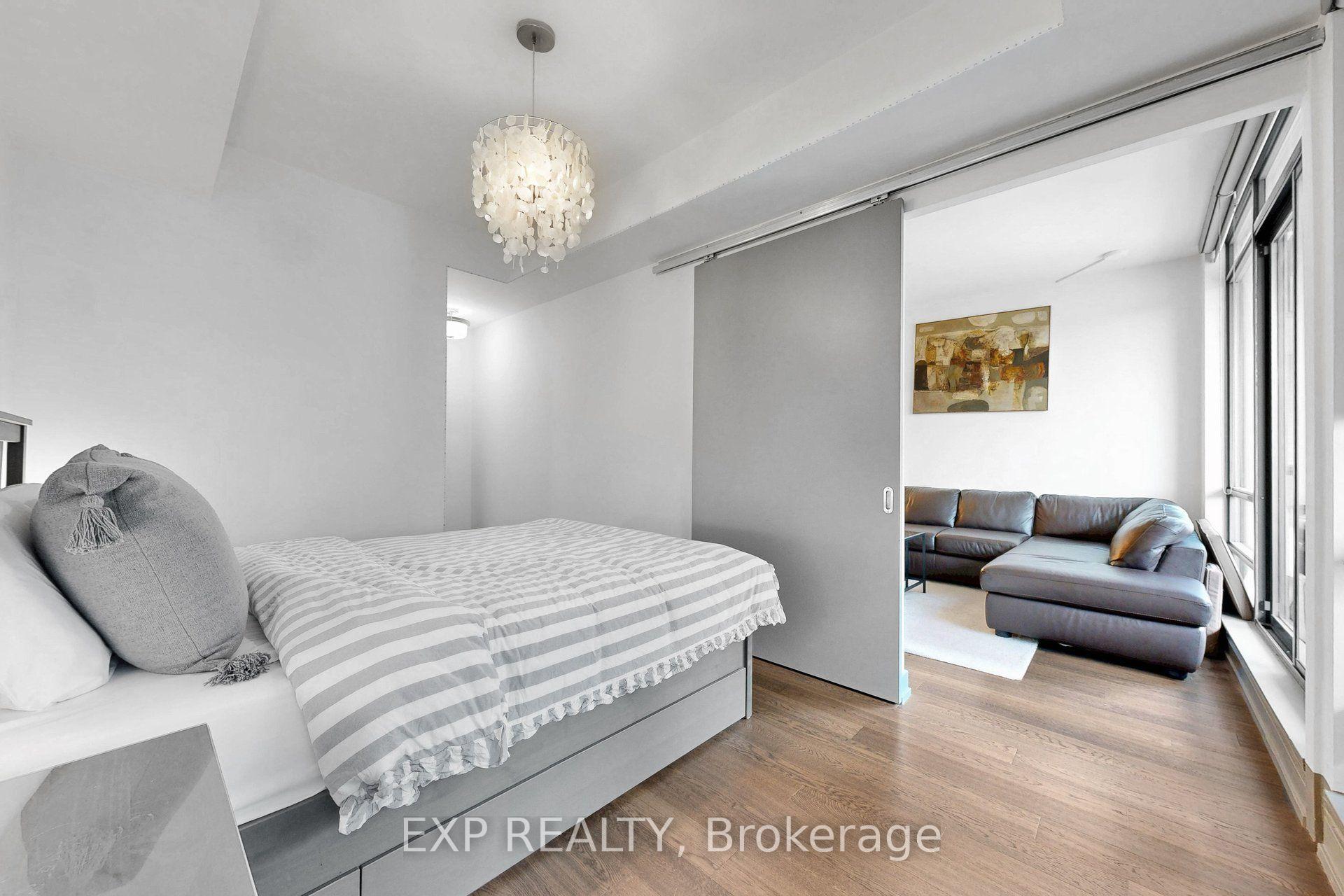 Photo 26 of Unit 912, 438 King Street W, Toronto, Waterfront Communities — HOMEH
