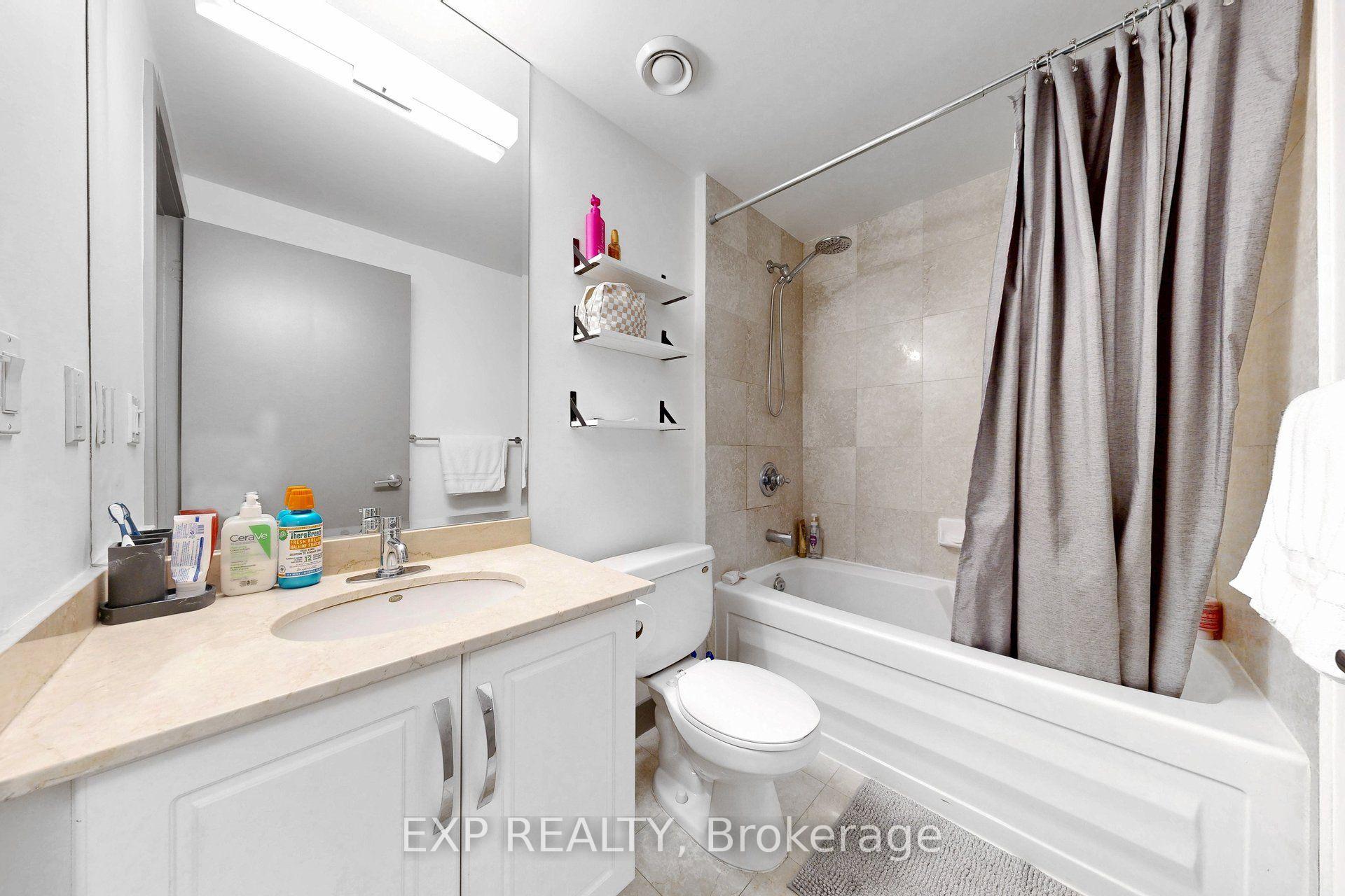 Photo 30 of Unit 912, 438 King Street W, Toronto, Waterfront Communities — HOMEH