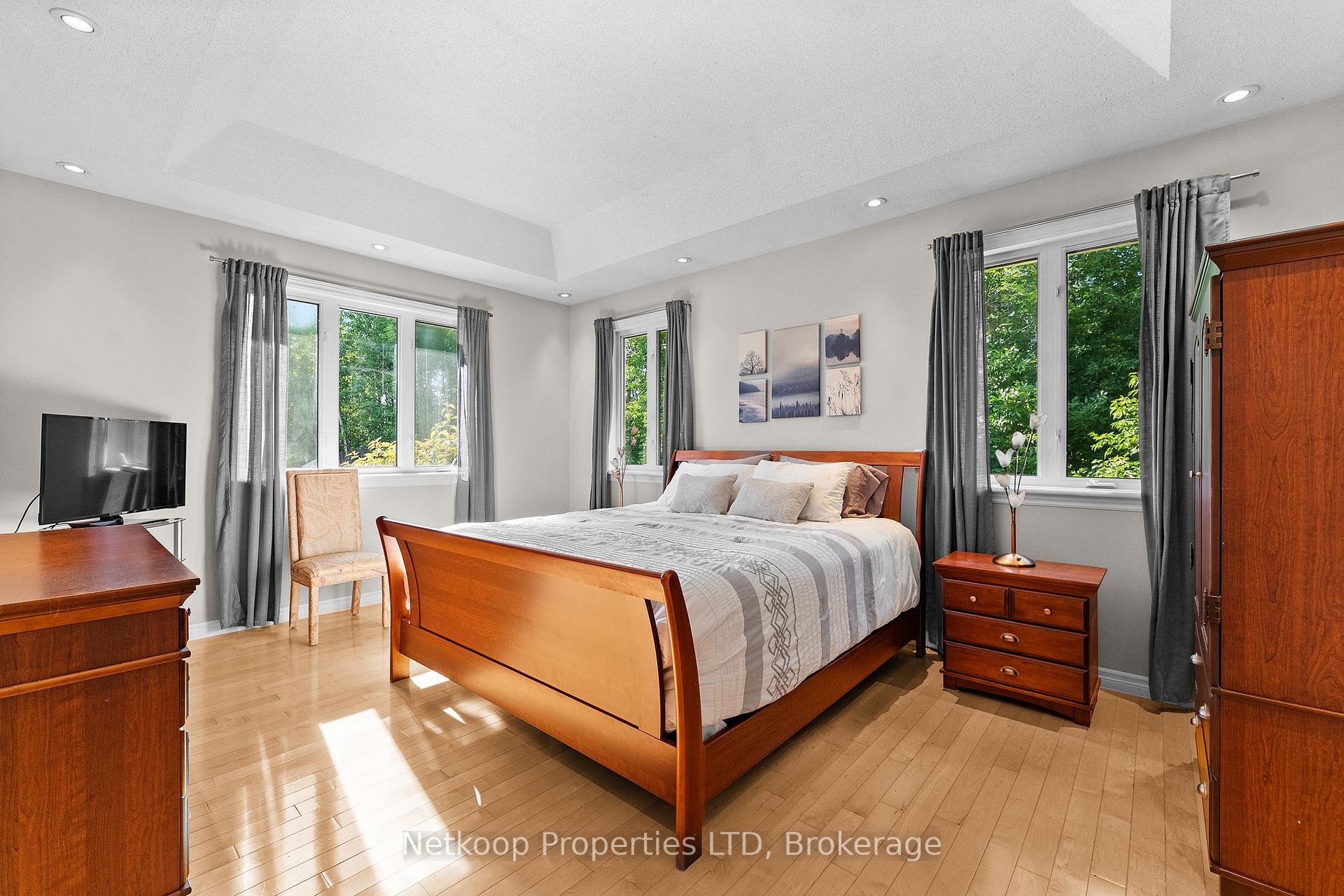 Photo 19 of 4755 Whispering Willow Drive, Ottawa, Sarsfield/Bearbrook — HOMEH