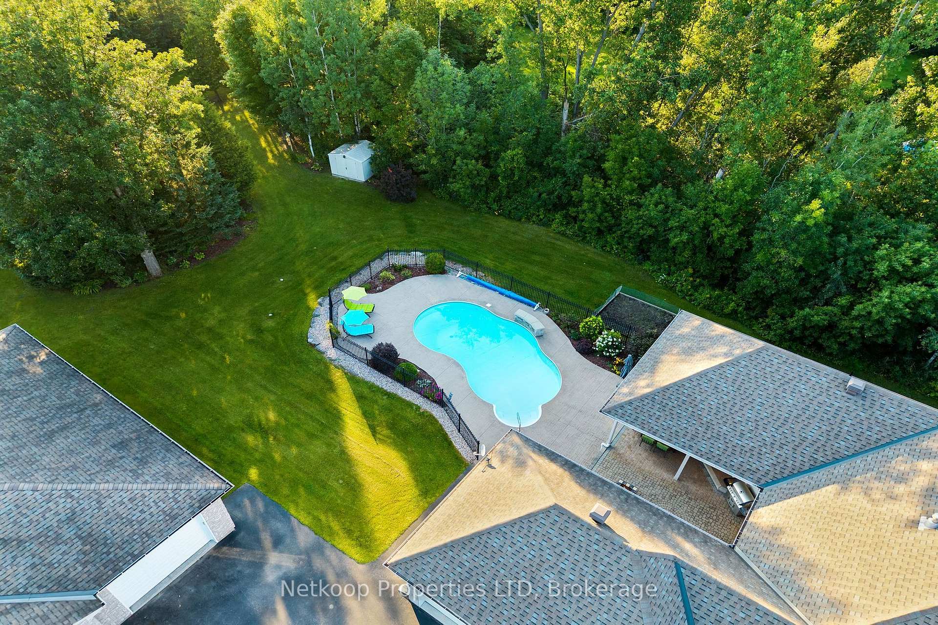 Photo 38 of 4755 Whispering Willow Drive, Ottawa, Sarsfield/Bearbrook — HOMEH