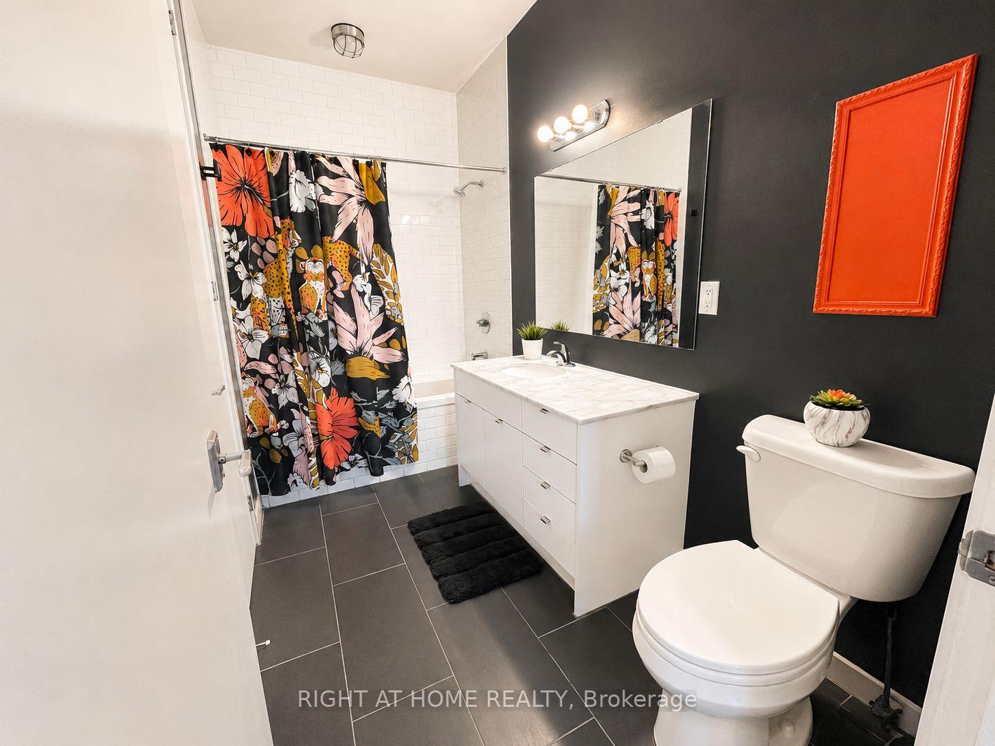 Photo 6 of Unit 605, 19 Brant Street, Toronto, Waterfront Communities — HOMEH