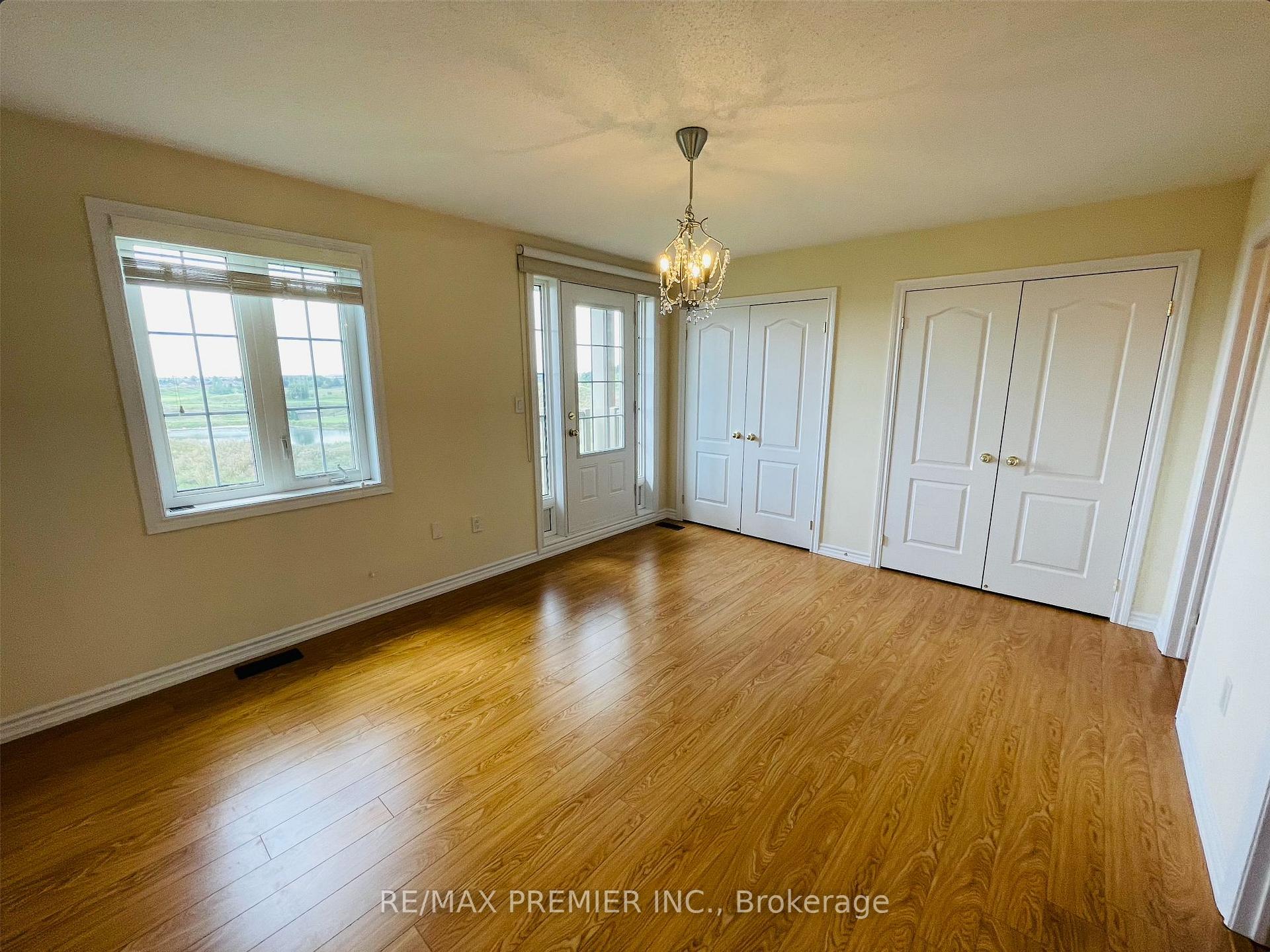 Photo 14 of 32 Shiff Crescent, Brampton, Heart Lake East — HOMEH