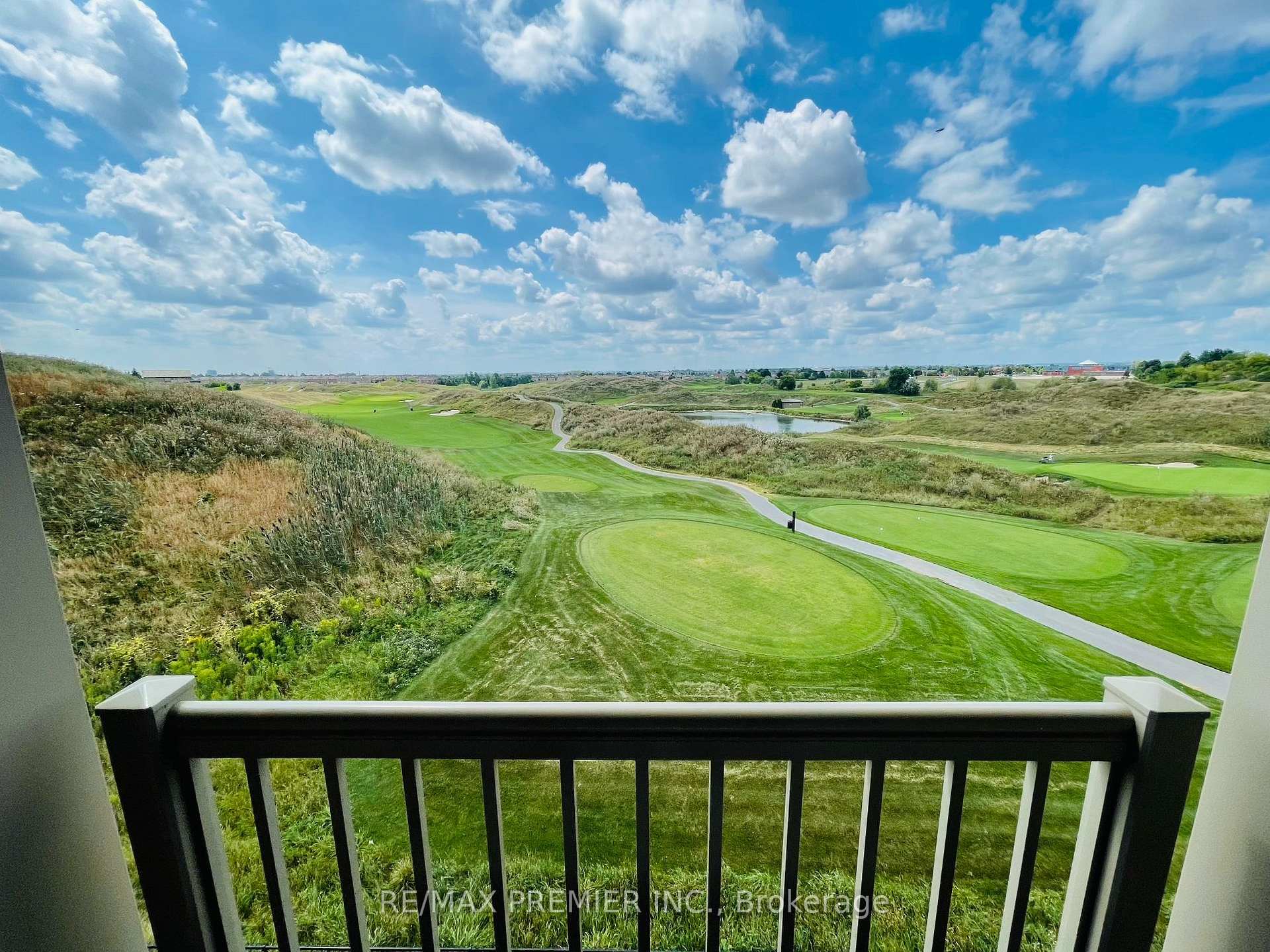Photo 16 of 32 Shiff Crescent, Brampton, Heart Lake East — HOMEH