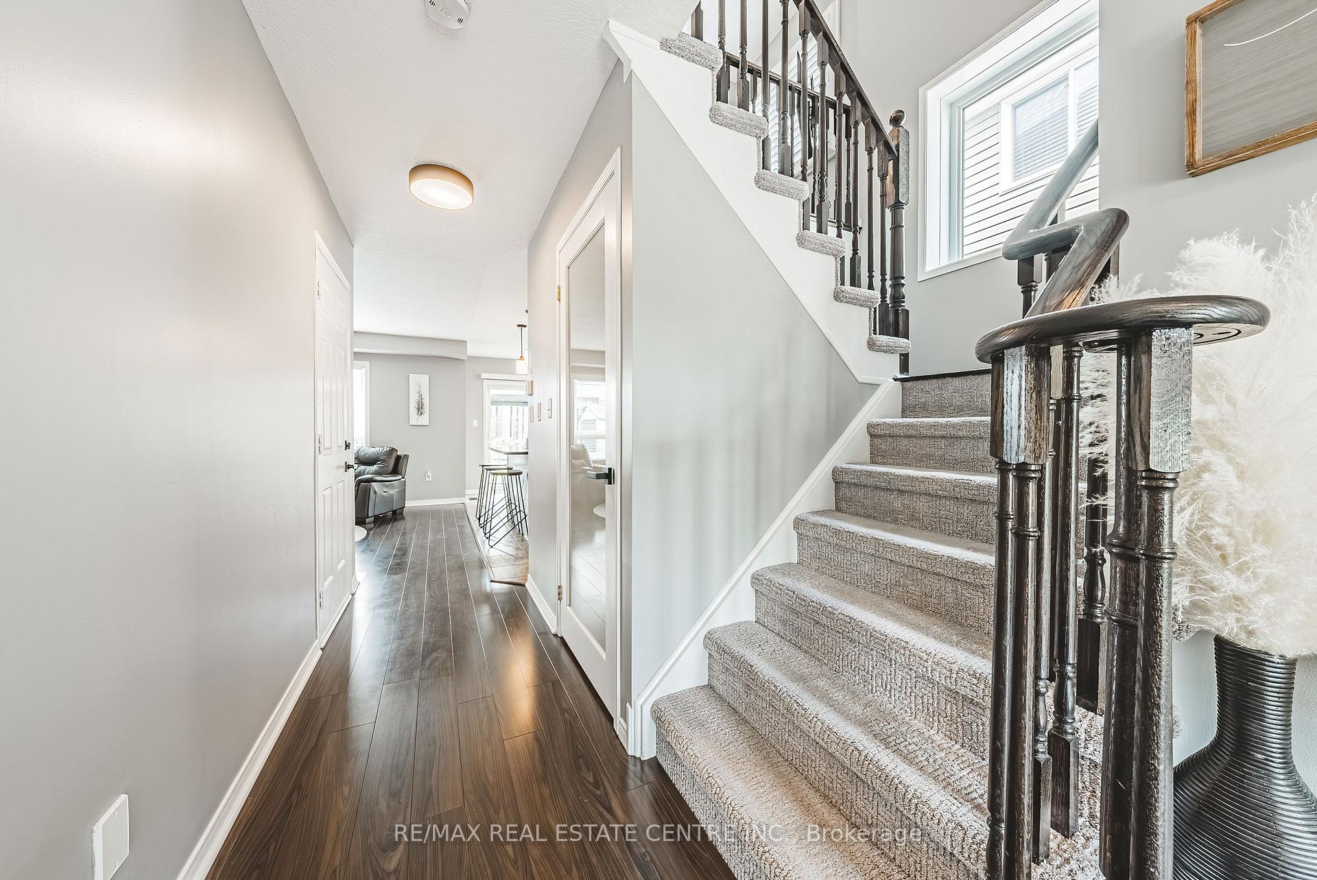 Photo 5 of 142 Bradley Avenue, Hamilton, Binbrook — HOMEH