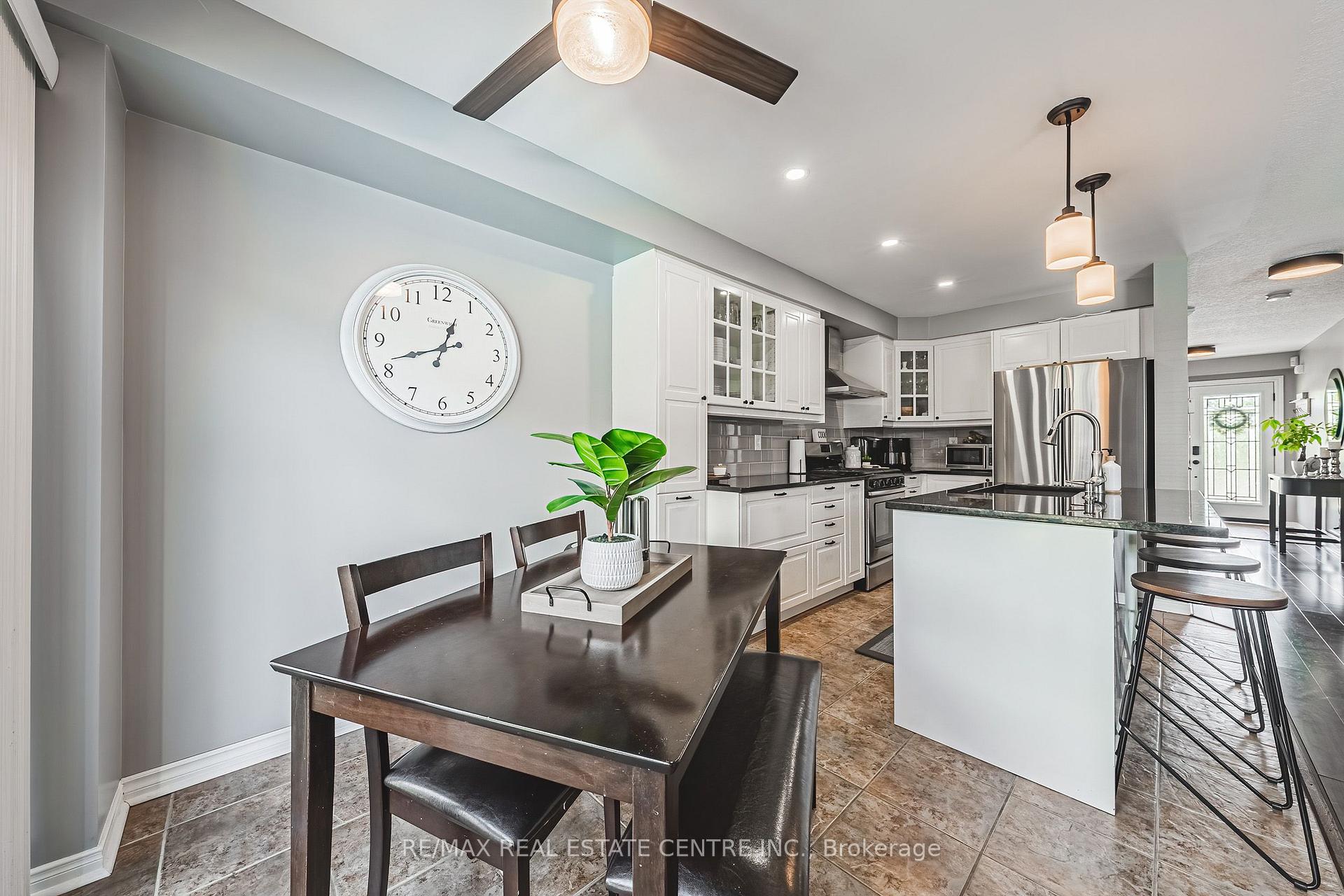 Photo 11 of 142 Bradley Avenue, Hamilton, Binbrook — HOMEH