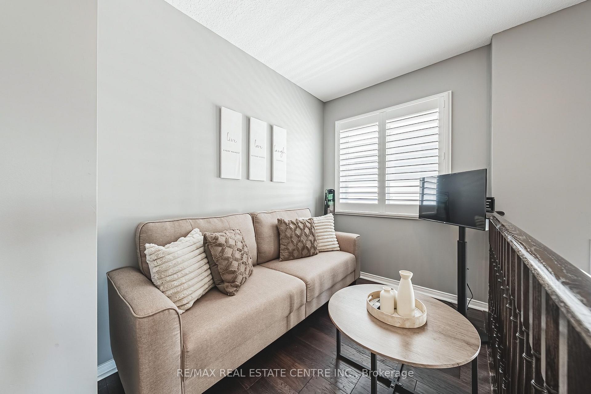 Photo 19 of 142 Bradley Avenue, Hamilton, Binbrook — HOMEH