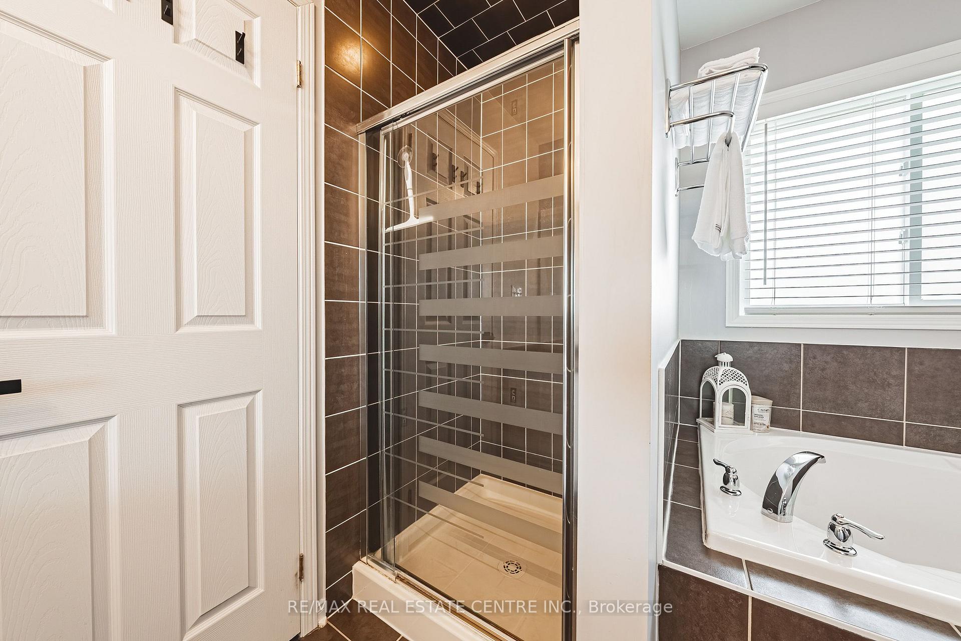 Photo 25 of 142 Bradley Avenue, Hamilton, Binbrook — HOMEH