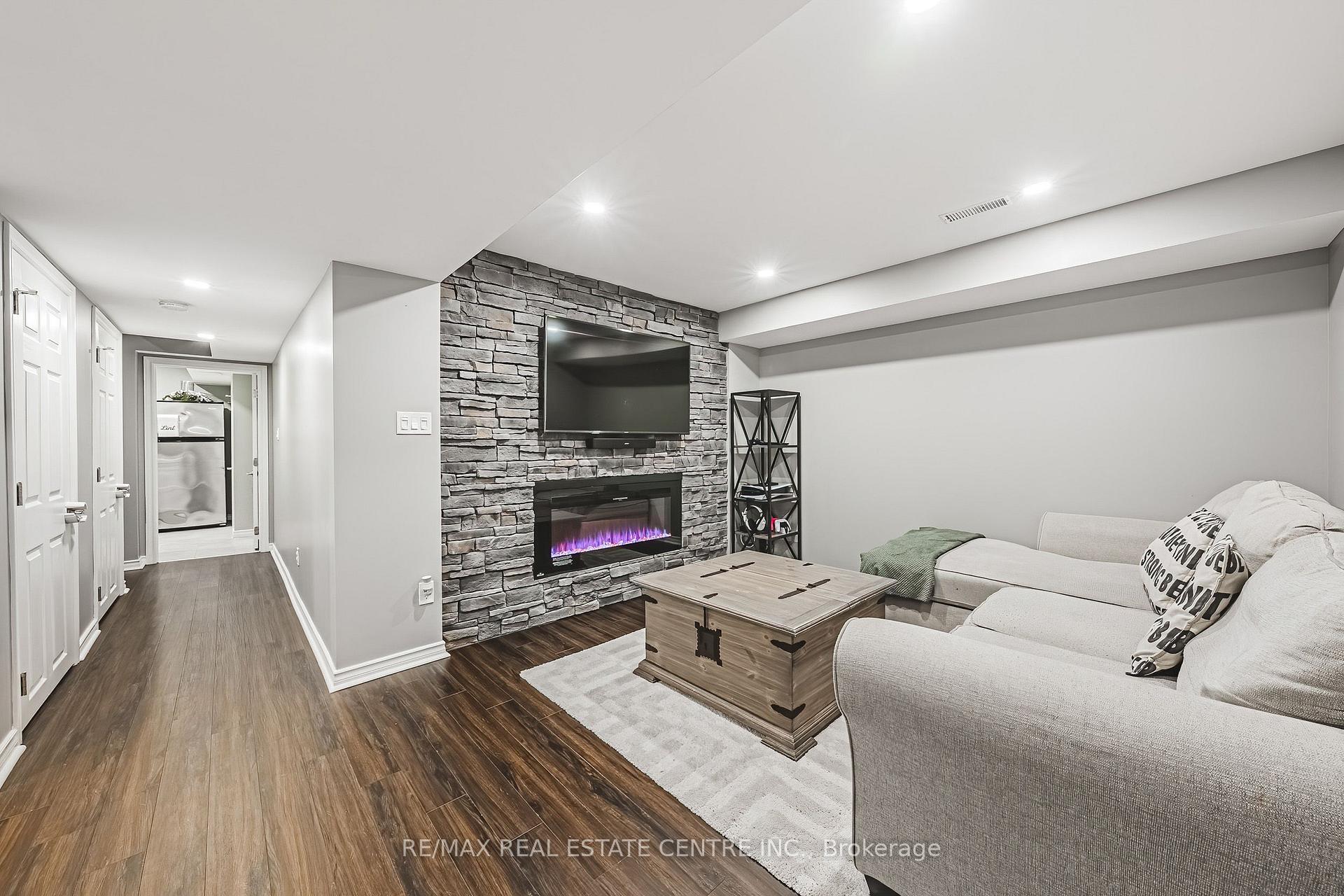 Photo 35 of 142 Bradley Avenue, Hamilton, Binbrook — HOMEH