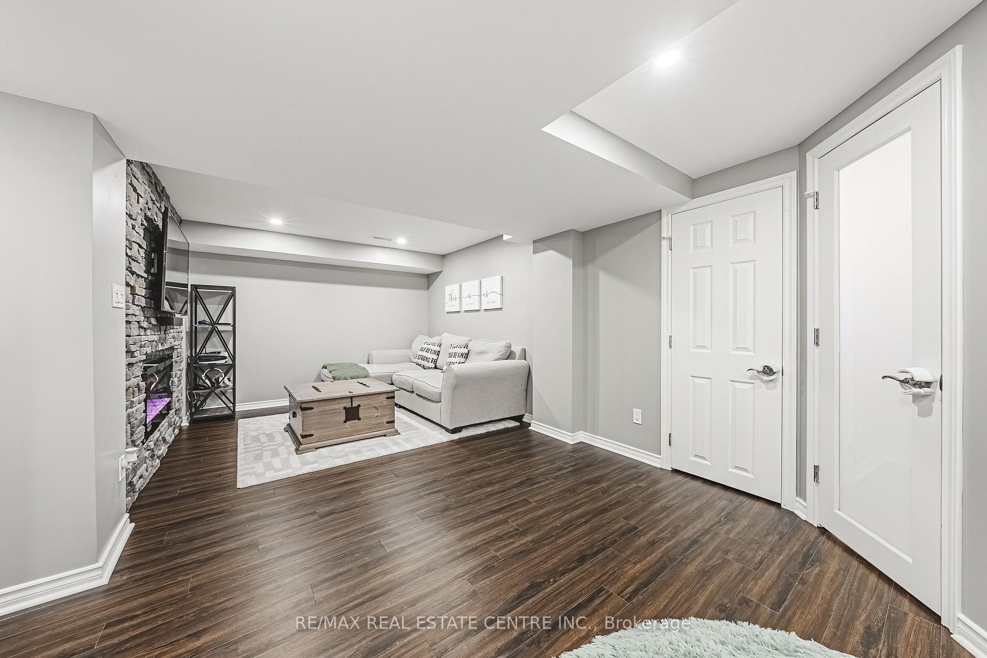 Photo 39 of 142 Bradley Avenue, Hamilton, Binbrook — HOMEH
