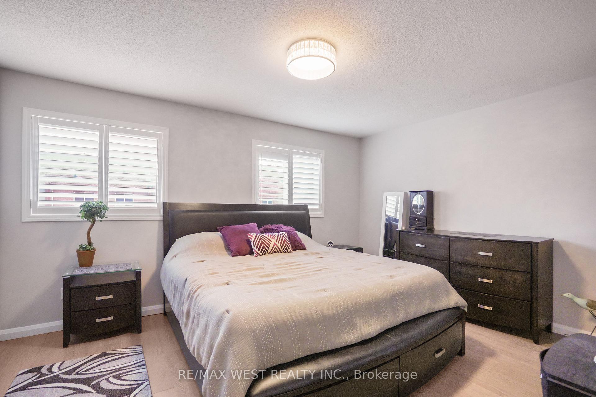 Photo 30 of 8 Jensen Court, Vaughan, Maple — HOMEH