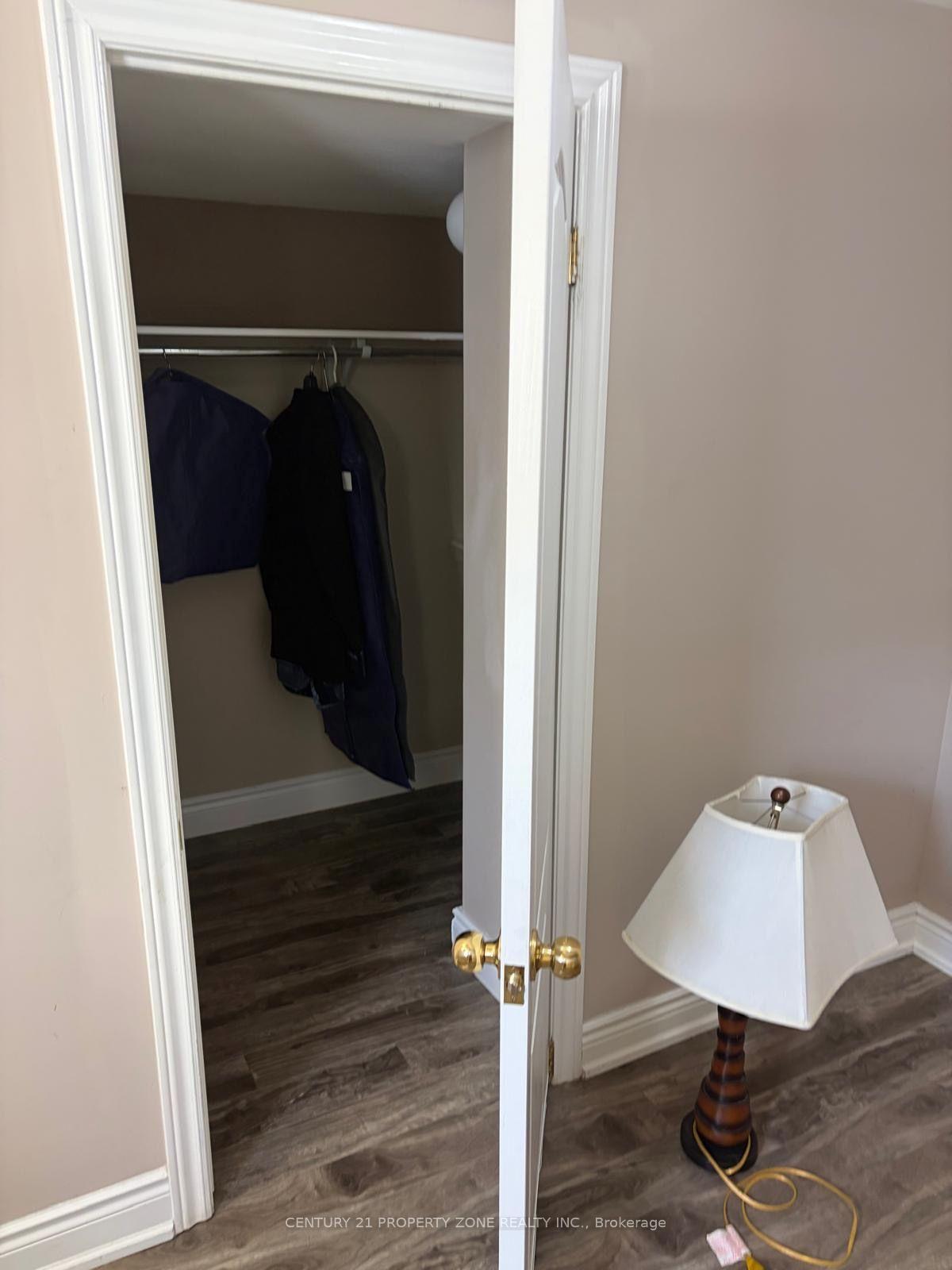 Photo 6 of 1 Deancrest Crescent, Brampton, Northwest Brampton — HOMEH