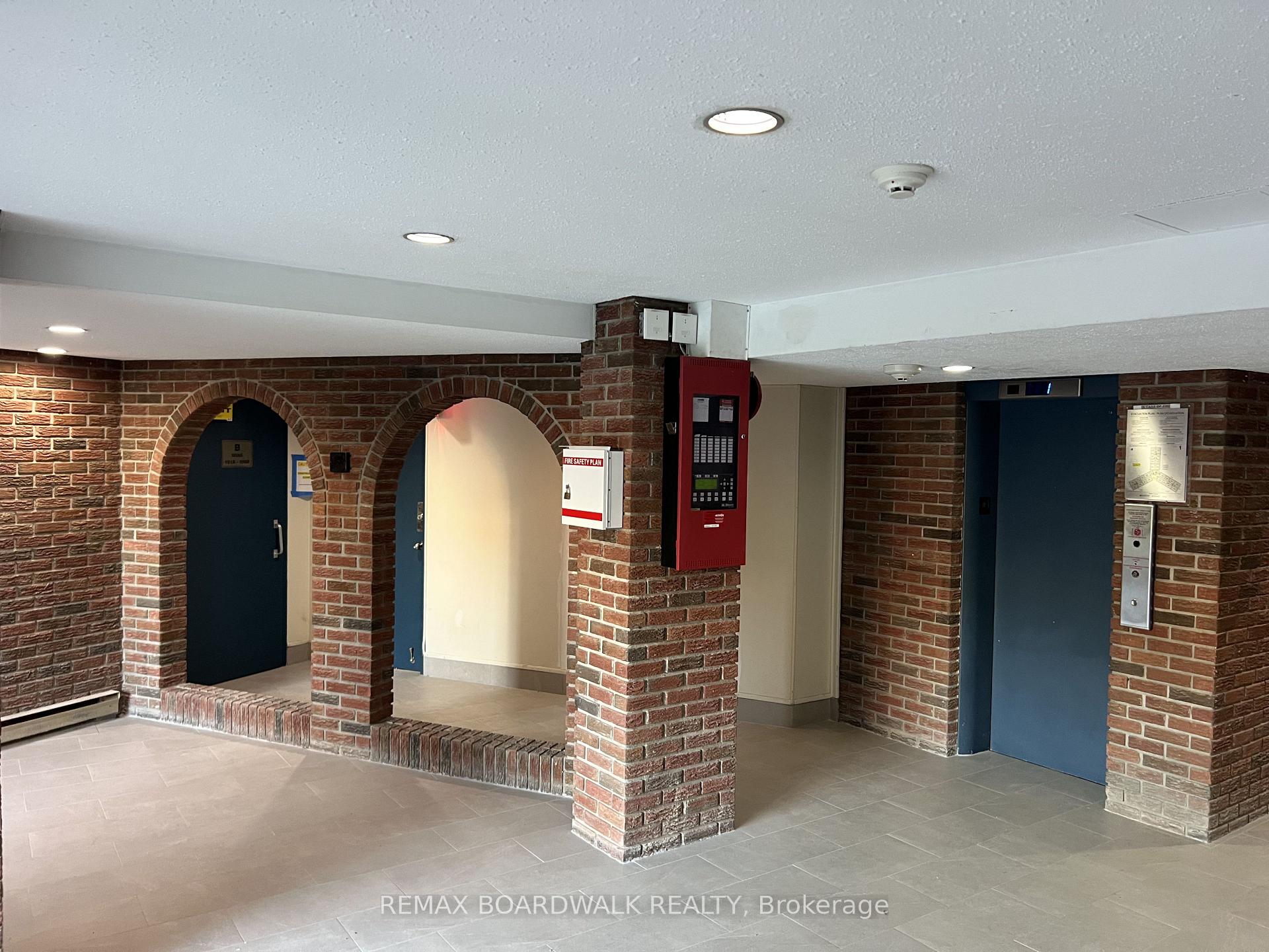 Photo 2 of Unit 101B, 2041 Arrowsmith Drive, Ottawa, Beacon Hill South — HOMEH