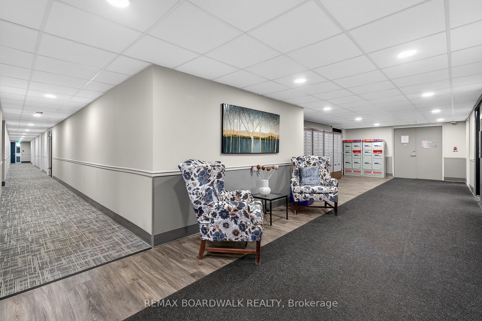 Photo 3 of Unit 407, 1356 Meadowlands Drive E, Ottawa, Borden Farm/Stewart Farm/Carleton Heights/Parkwood Hills — HOMEH