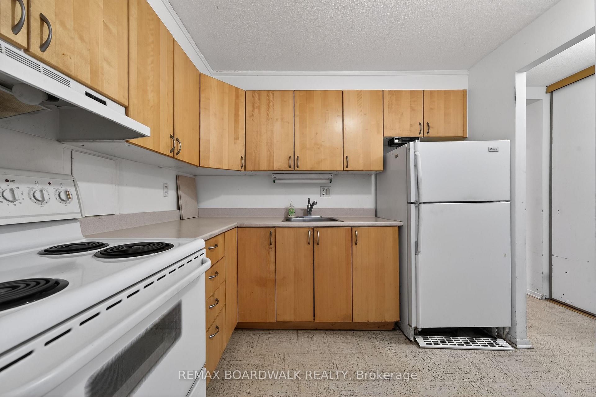 Photo 11 of Unit 407, 1356 Meadowlands Drive E, Ottawa, Borden Farm/Stewart Farm/Carleton Heights/Parkwood Hills — HOMEH