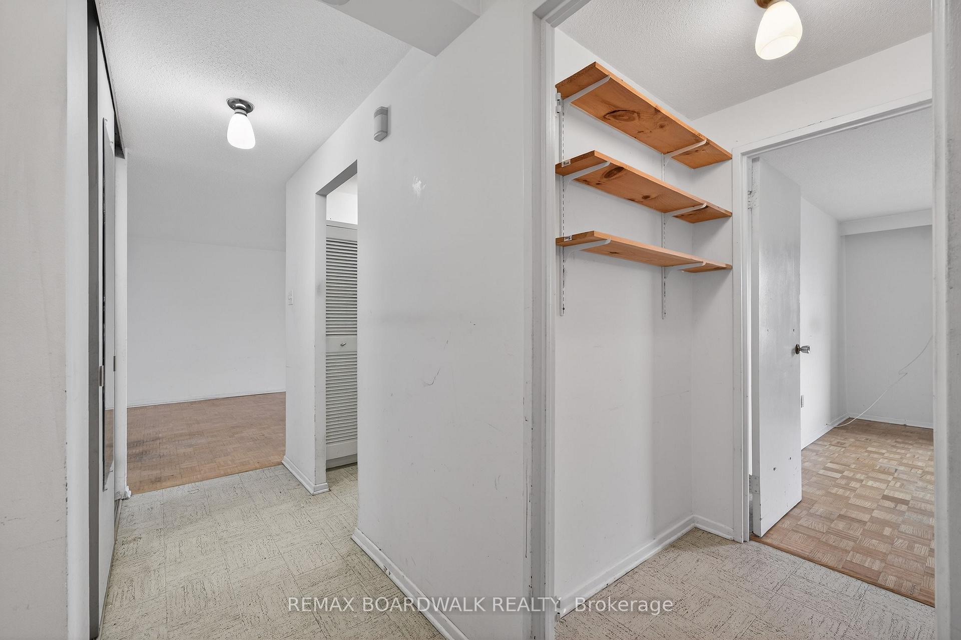 Photo 12 of Unit 407, 1356 Meadowlands Drive E, Ottawa, Borden Farm/Stewart Farm/Carleton Heights/Parkwood Hills — HOMEH