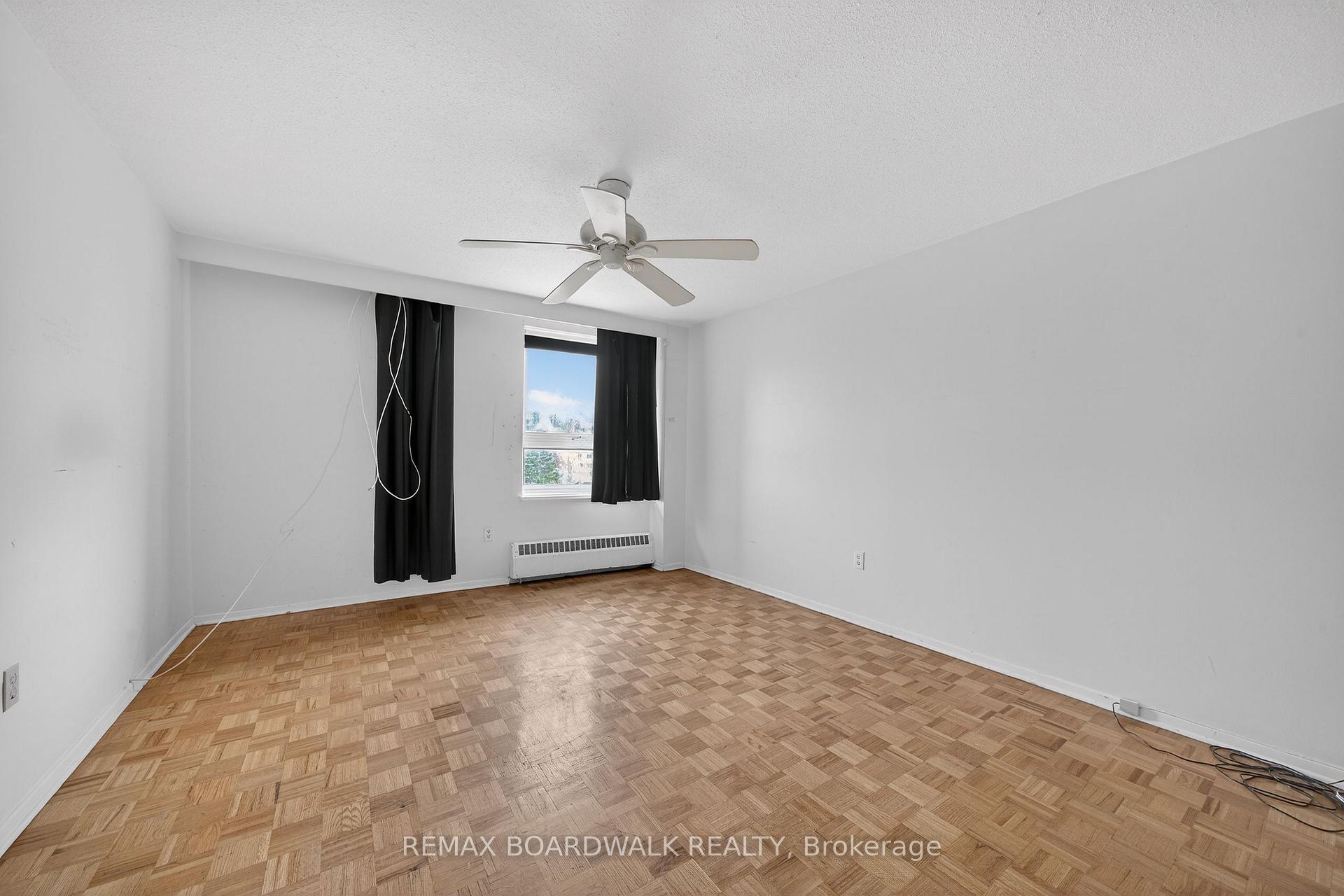Photo 14 of Unit 407, 1356 Meadowlands Drive E, Ottawa, Borden Farm/Stewart Farm/Carleton Heights/Parkwood Hills — HOMEH