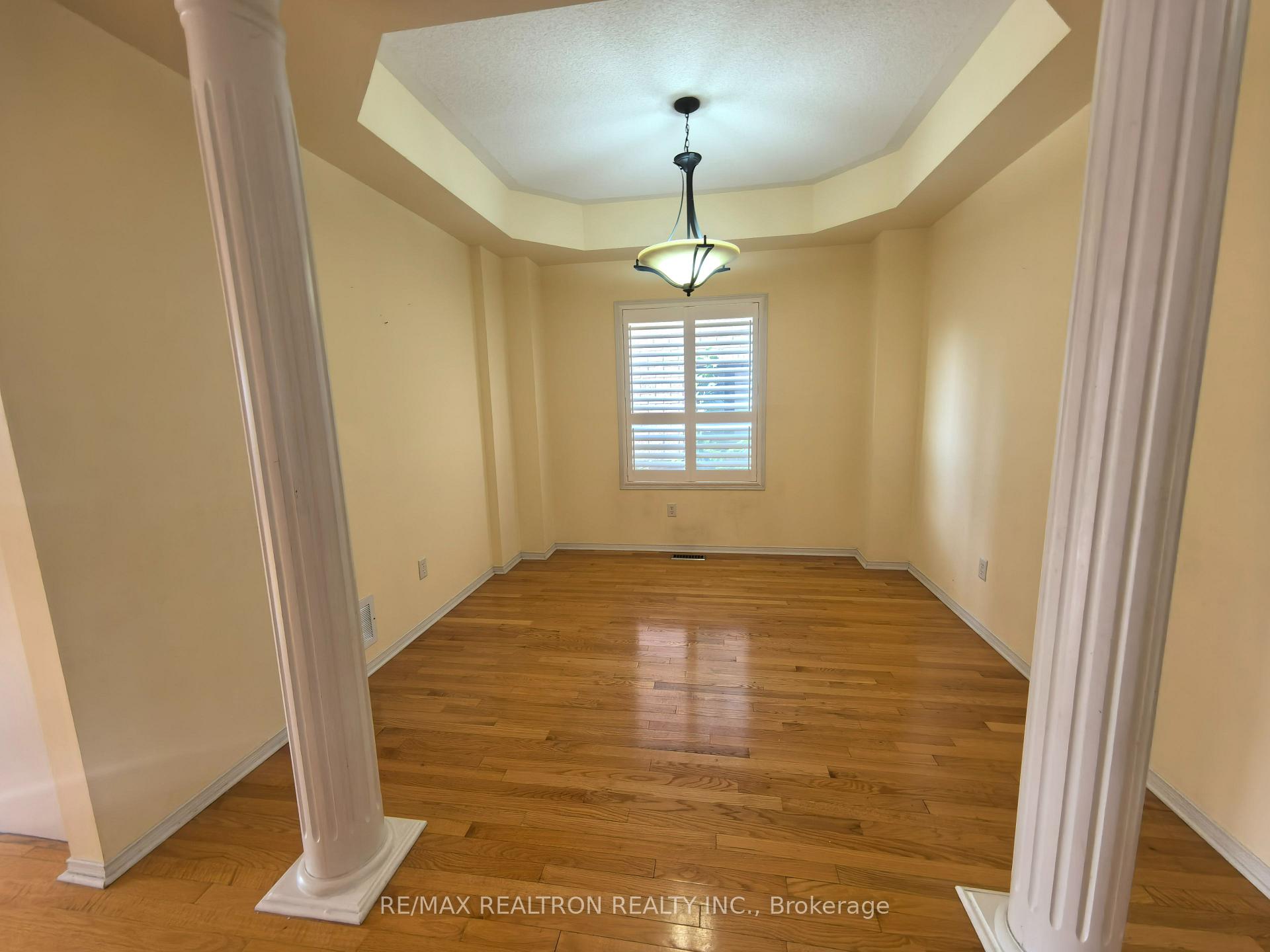 Photo 25 of Unit Main & 2nd Floor, 18 Nantucket Drive, Richmond Hill, Oak Ridges Lake Wilcox — HOMEH