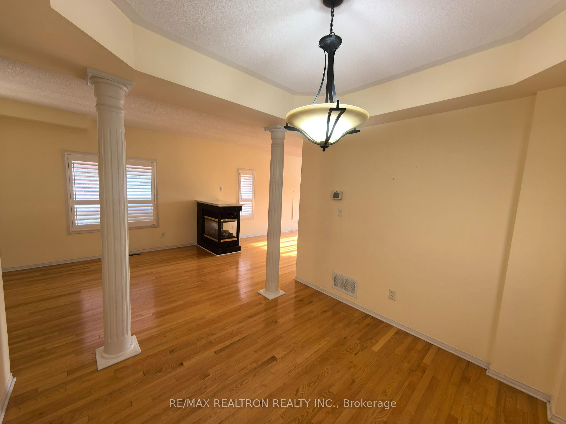 Photo 30 of Unit Main & 2nd Floor, 18 Nantucket Drive, Richmond Hill, Oak Ridges Lake Wilcox — HOMEH