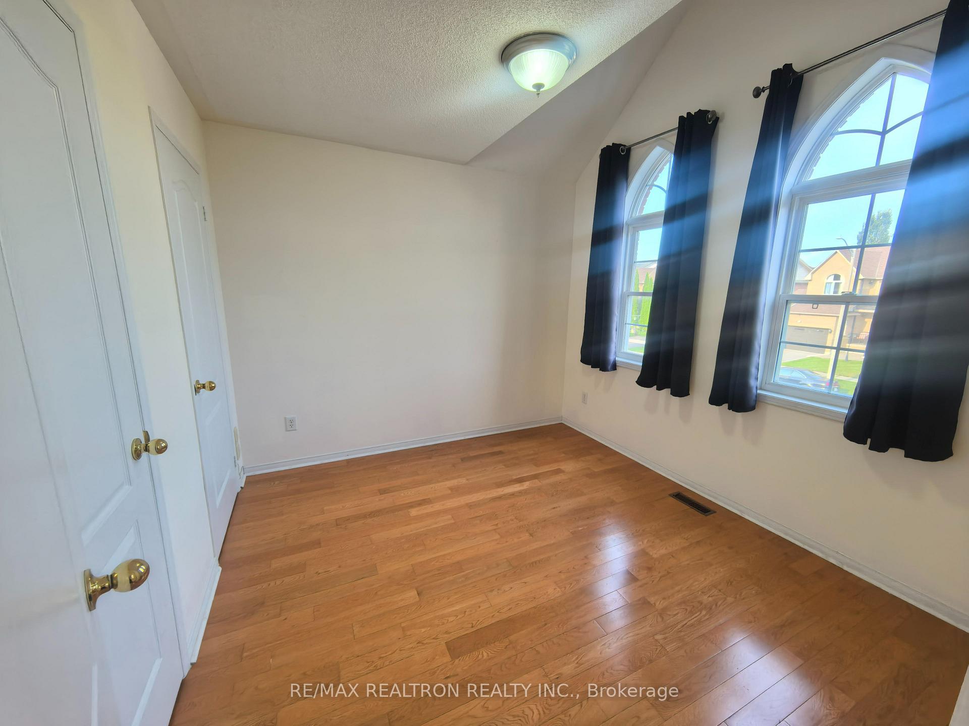 Photo 57 of Unit Main & 2nd Floor, 18 Nantucket Drive, Richmond Hill, Oak Ridges Lake Wilcox — HOMEH