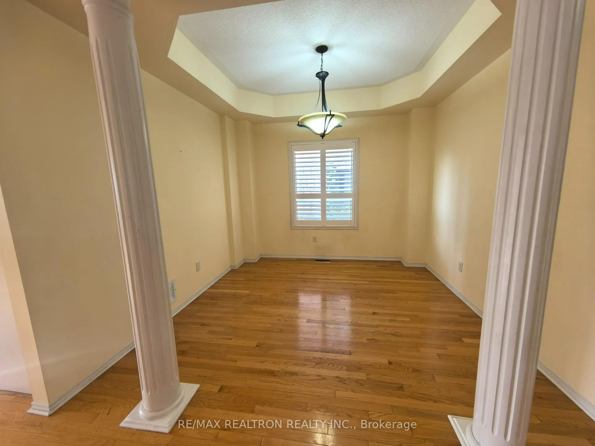 Photo 16 of Unit Main & 2nd Floor, 18 Nantucket Drive, Richmond Hill, Oak Ridges Lake Wilcox — HOMEH