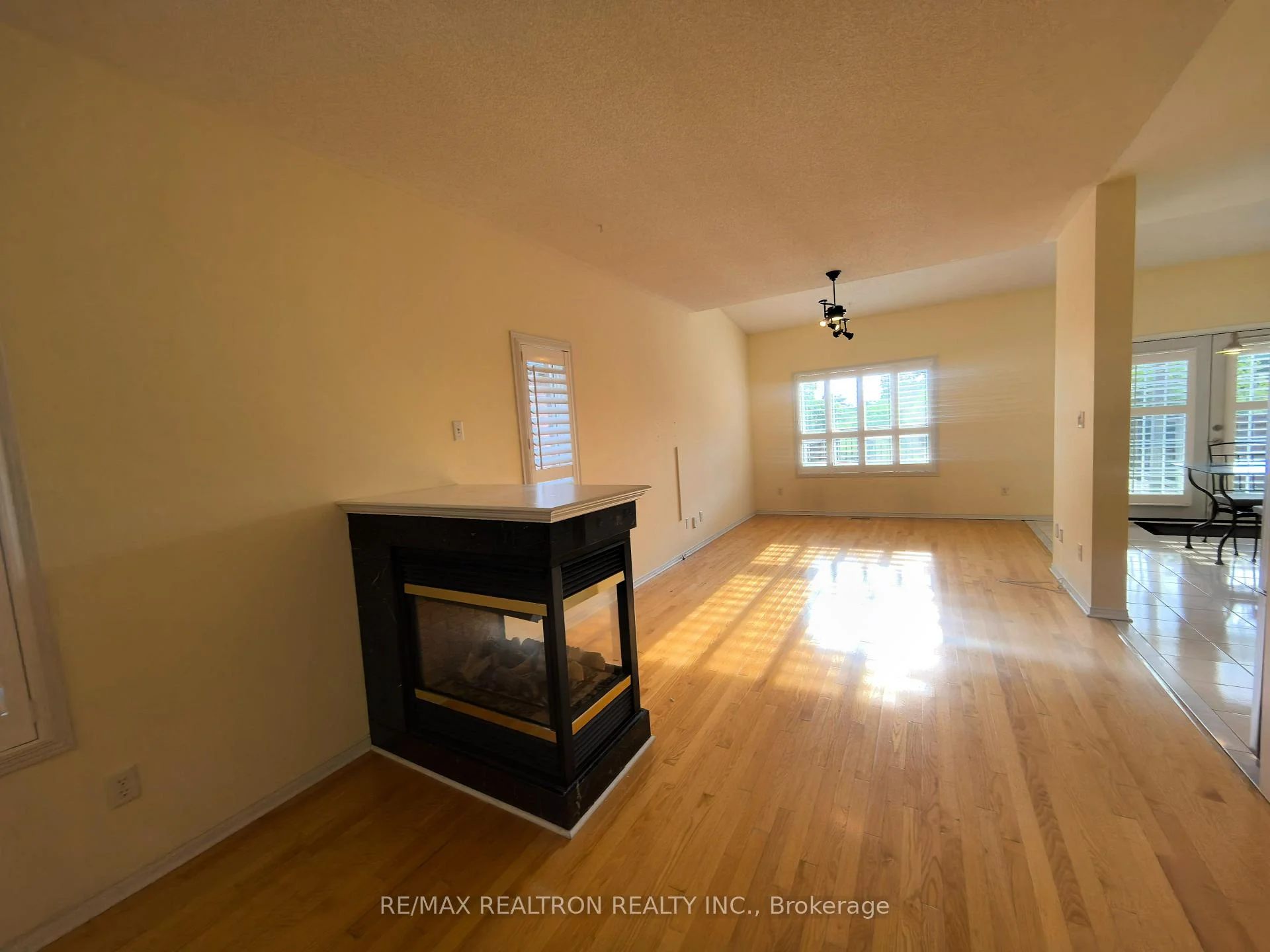 Photo 17 of Unit Main & 2nd Floor, 18 Nantucket Drive, Richmond Hill, Oak Ridges Lake Wilcox — HOMEH