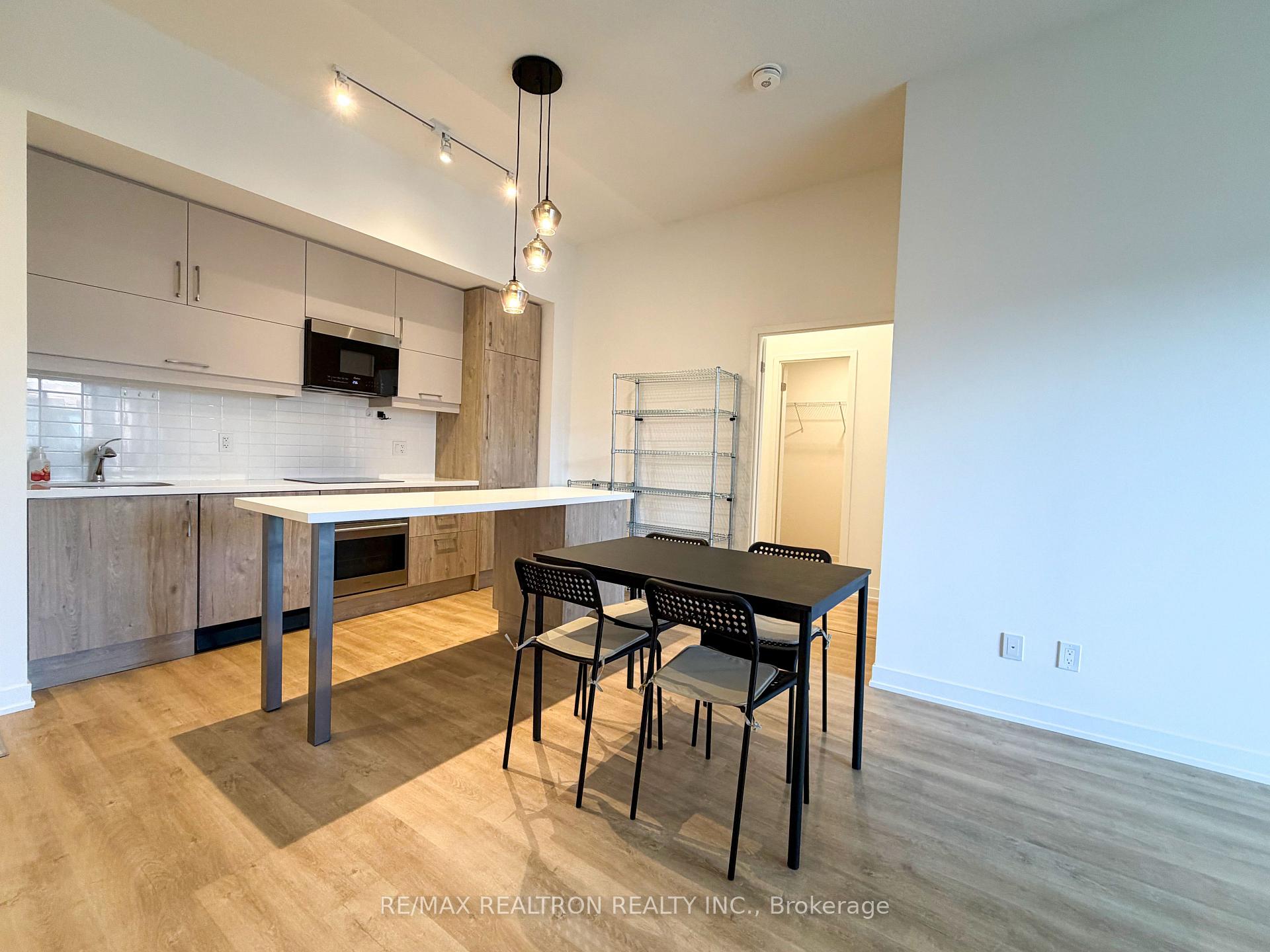 Photo 4 of Unit 1014, 292 Verdale Crossing, Markham, Unionville — HOMEH