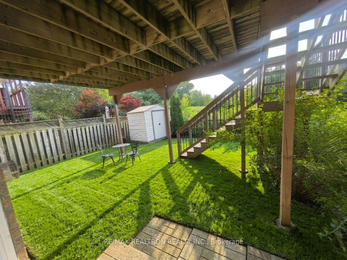 Photo 2 of Unit Bsmt, 18 Nantucket Drive, Richmond Hill, Oak Ridges Lake Wilcox — HOMEH