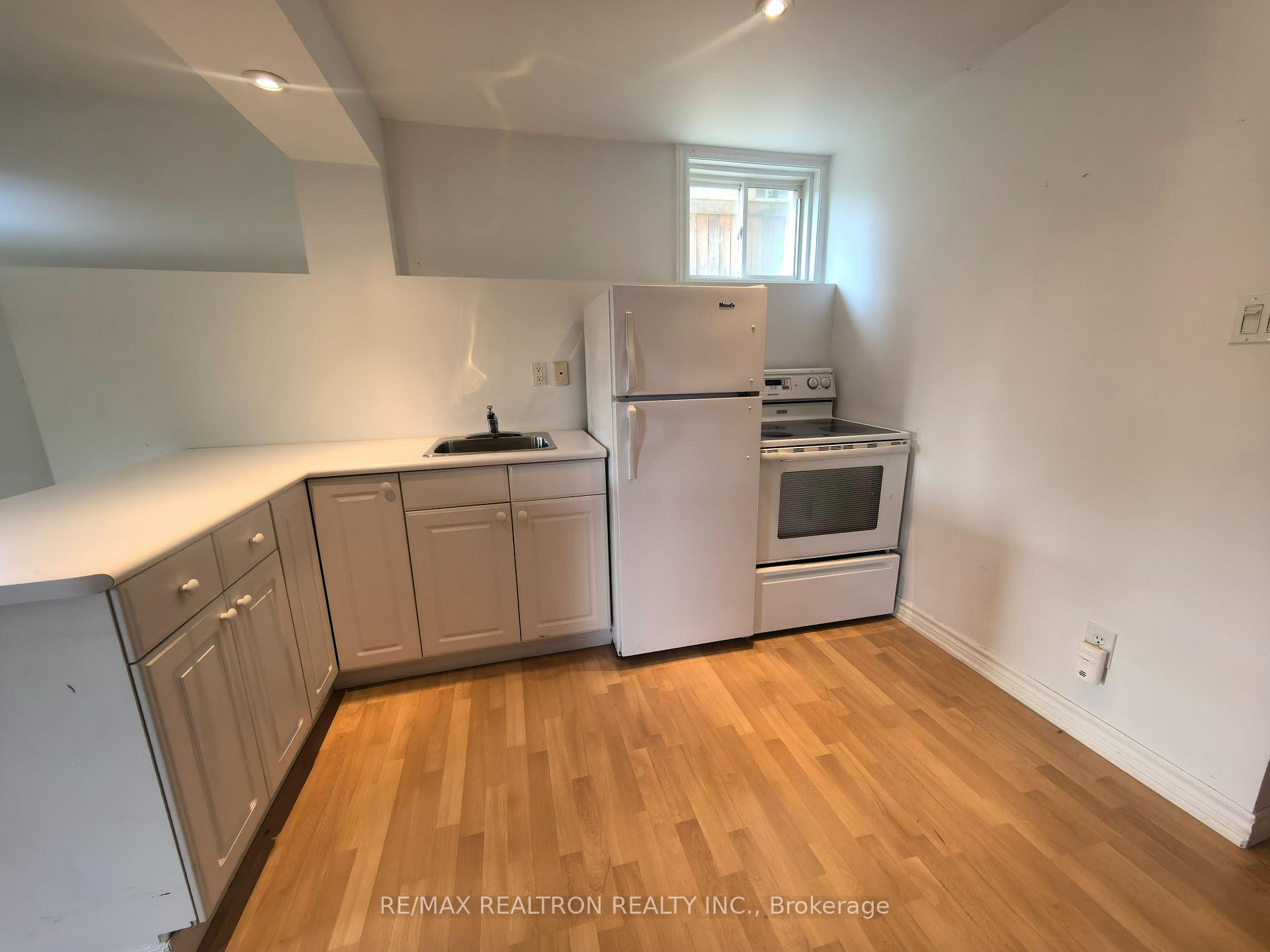 Photo 10 of Unit Bsmt, 18 Nantucket Drive, Richmond Hill, Oak Ridges Lake Wilcox — HOMEH