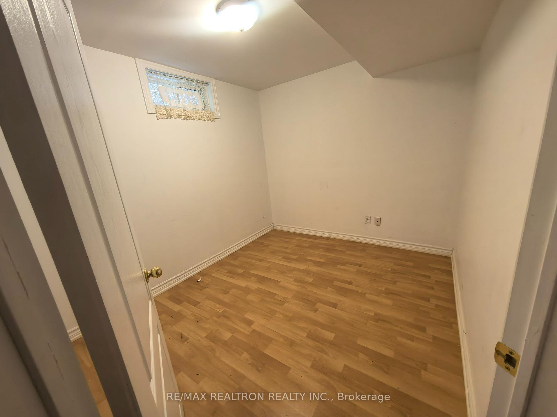 Photo 20 of Unit Bsmt, 18 Nantucket Drive, Richmond Hill, Oak Ridges Lake Wilcox — HOMEH