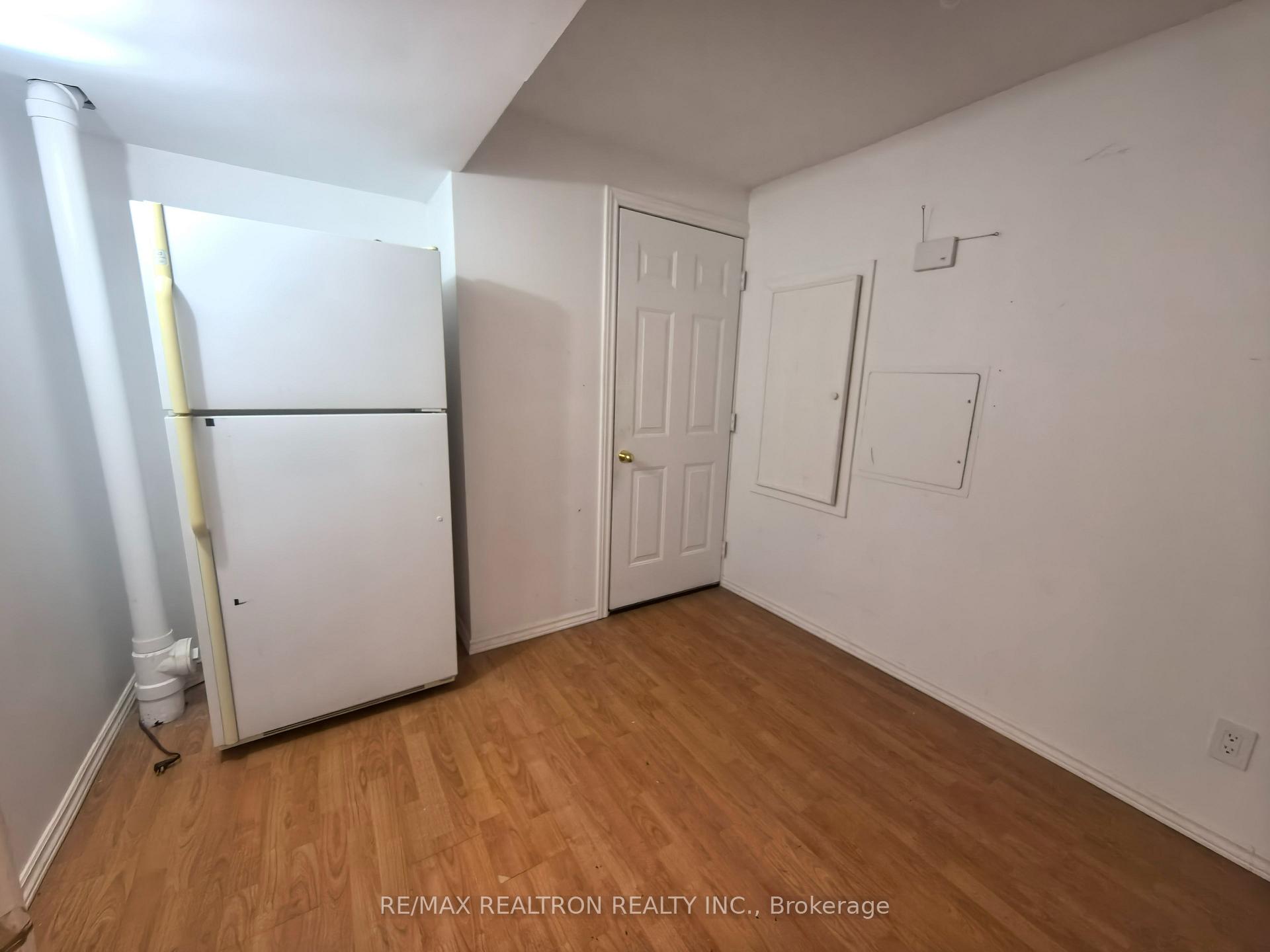 Photo 26 of Unit Bsmt, 18 Nantucket Drive, Richmond Hill, Oak Ridges Lake Wilcox — HOMEH