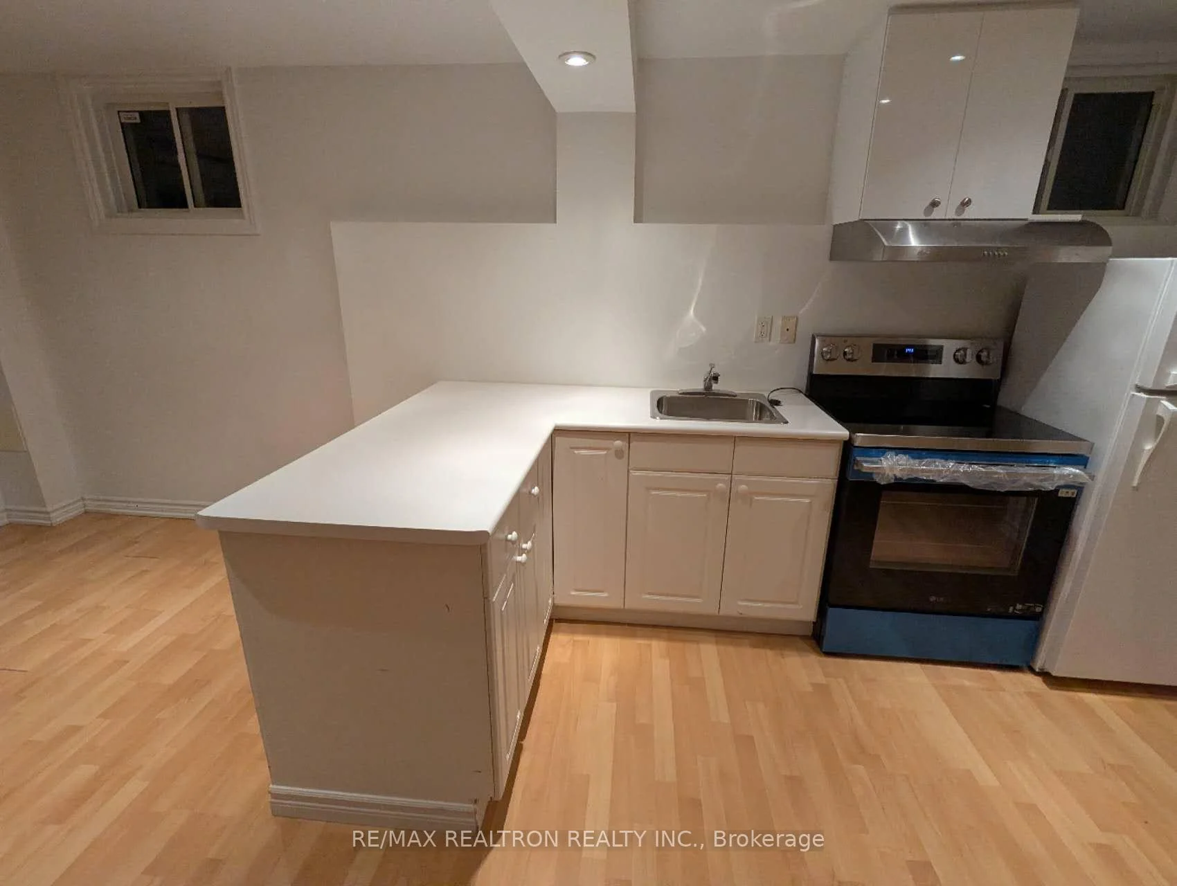 Photo 15 of Unit Bsmt, 18 Nantucket Drive, Richmond Hill, Oak Ridges Lake Wilcox — HOMEH